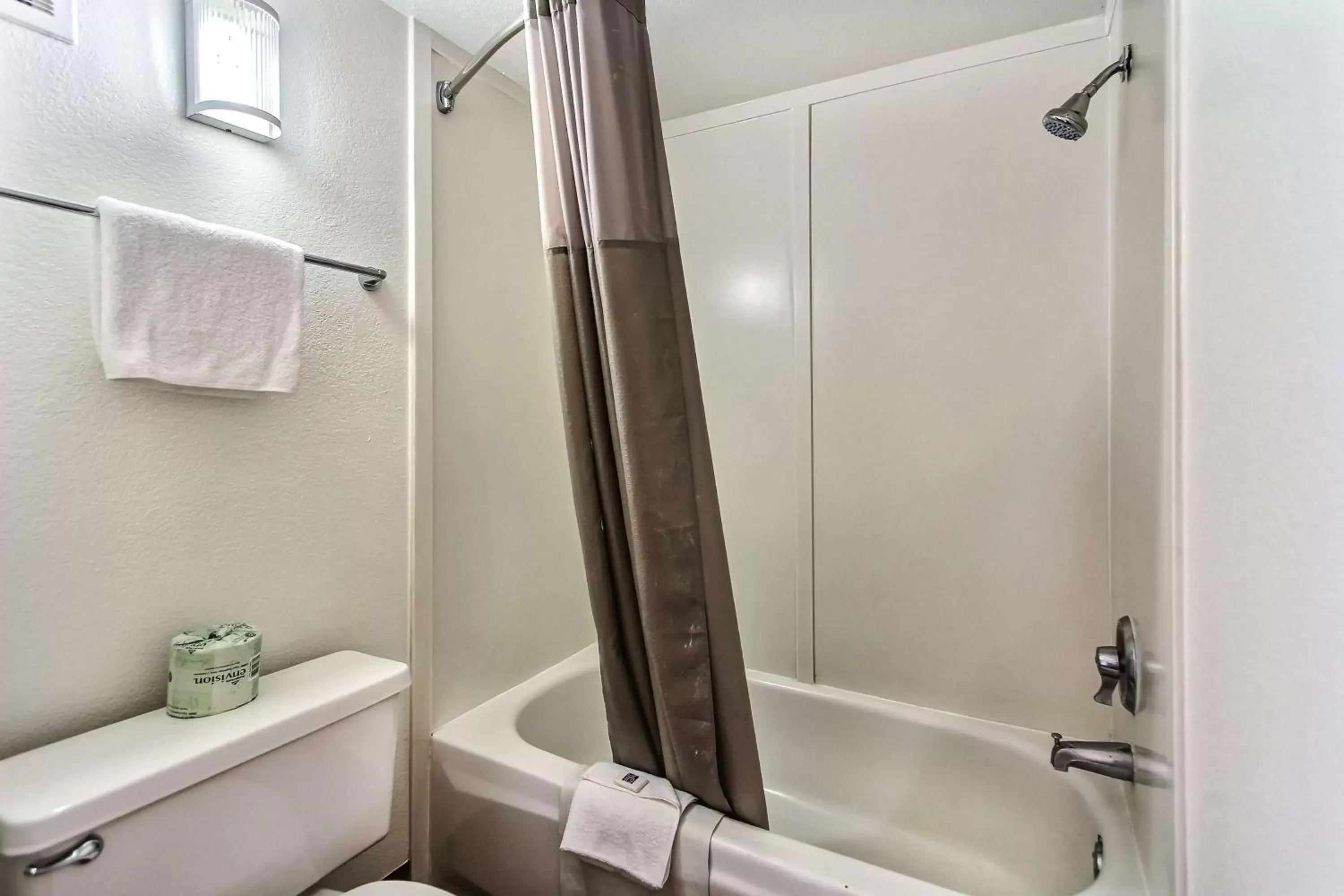 Shower, Bathroom in Motel 6-Salinas, CA - North Monterey Area