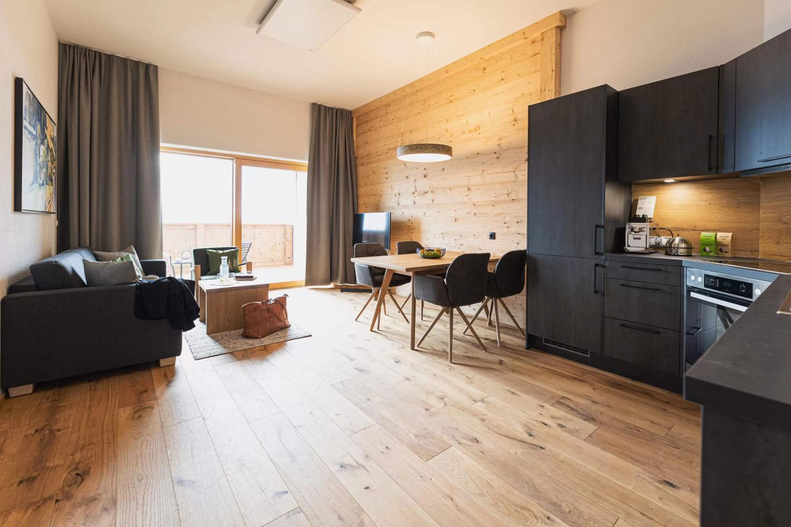 Kitchen or kitchenette, Seating Area in Puitalm - Natur I Apart I Hotel
