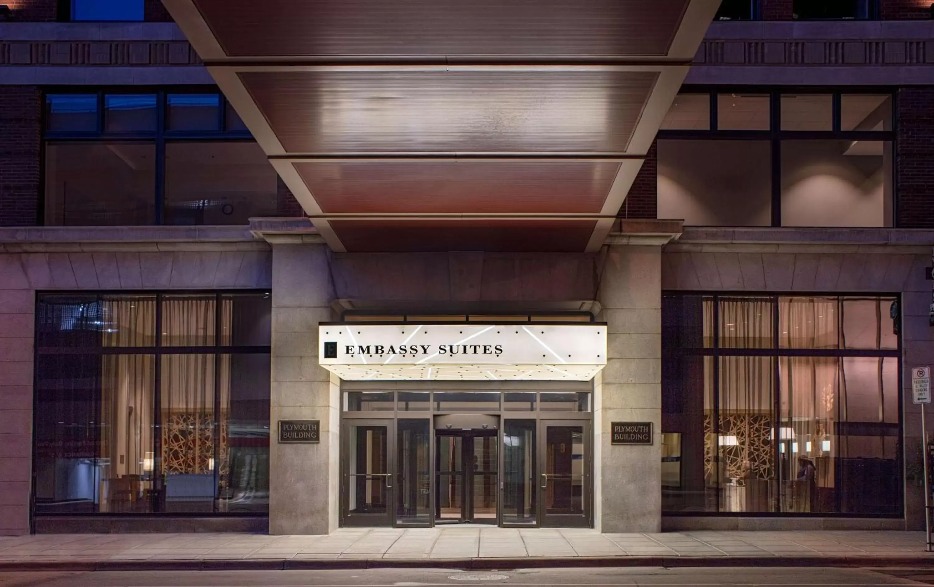 Property building in Embassy Suites By Hilton Minneapolis Downtown Hotel