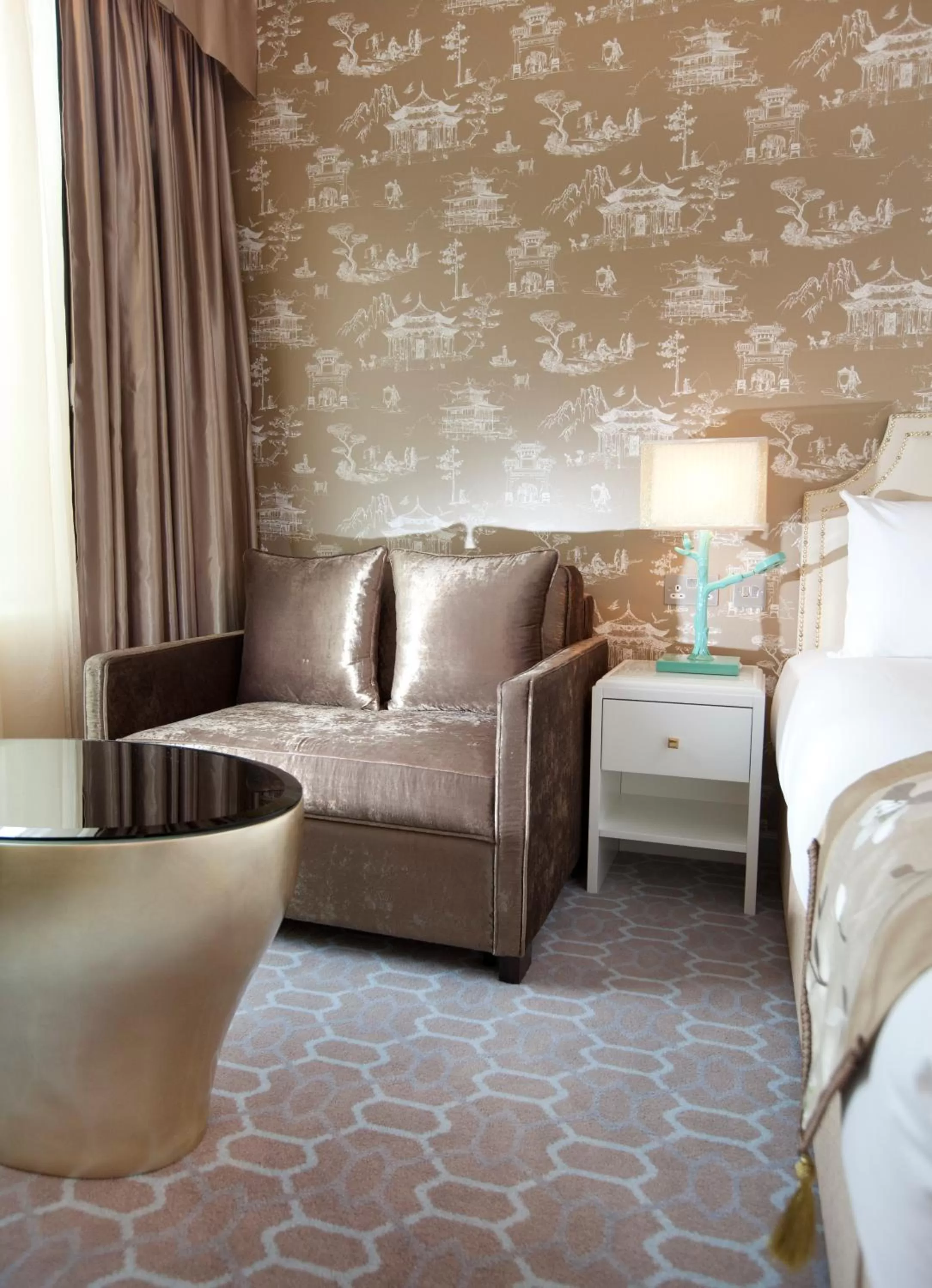 Seating area, Bed in Dorsett Shepherds Bush London