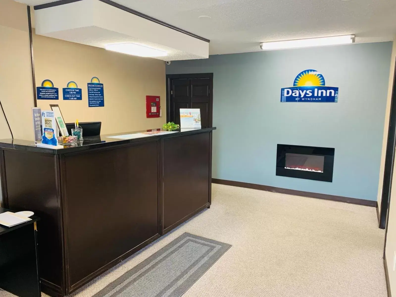 Lobby or reception, Lobby/Reception in Days Inn by Wyndham Plymouth