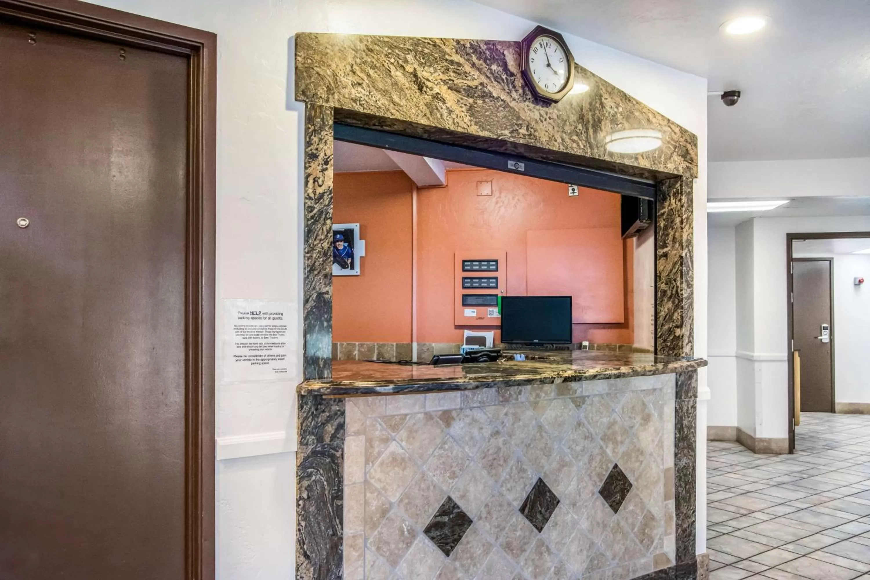 Lobby or reception in Motel 6-Wilsonville, OR - Portland