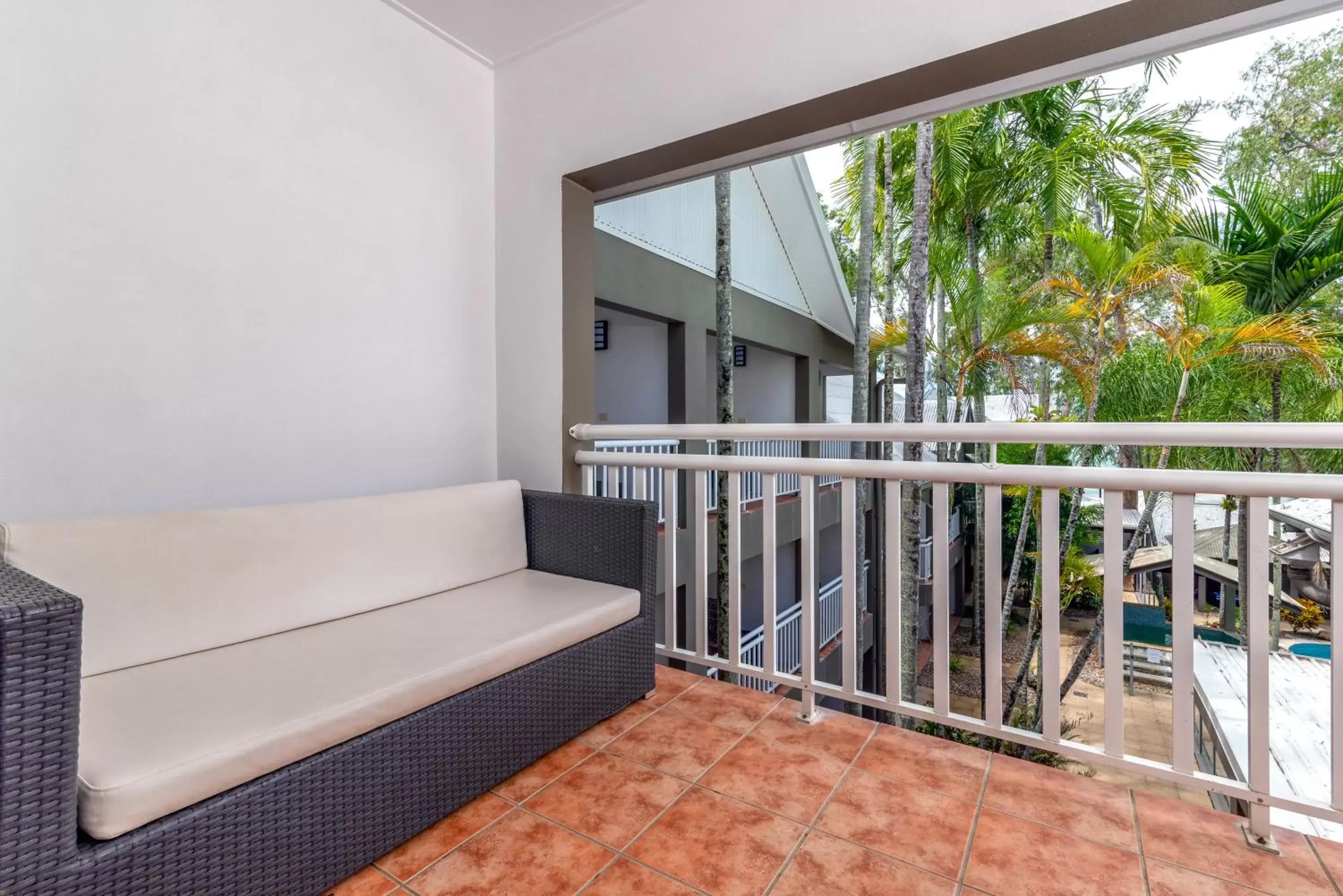 Patio, Balcony/Terrace in Paradise On The Beach Resort