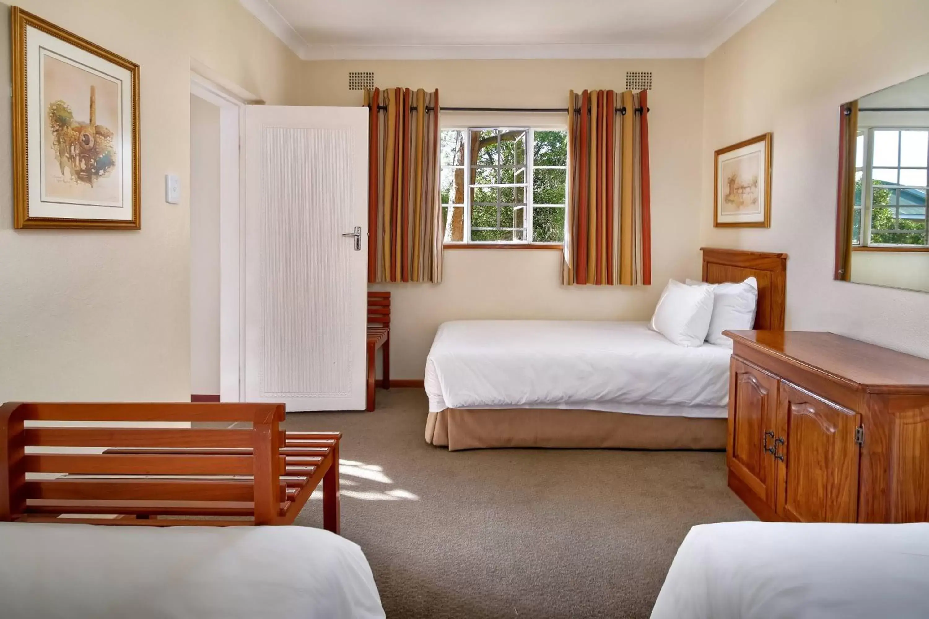 Photo of the whole room, Bed in Protea Hotel by Marriott Polokwane Ranch Resort