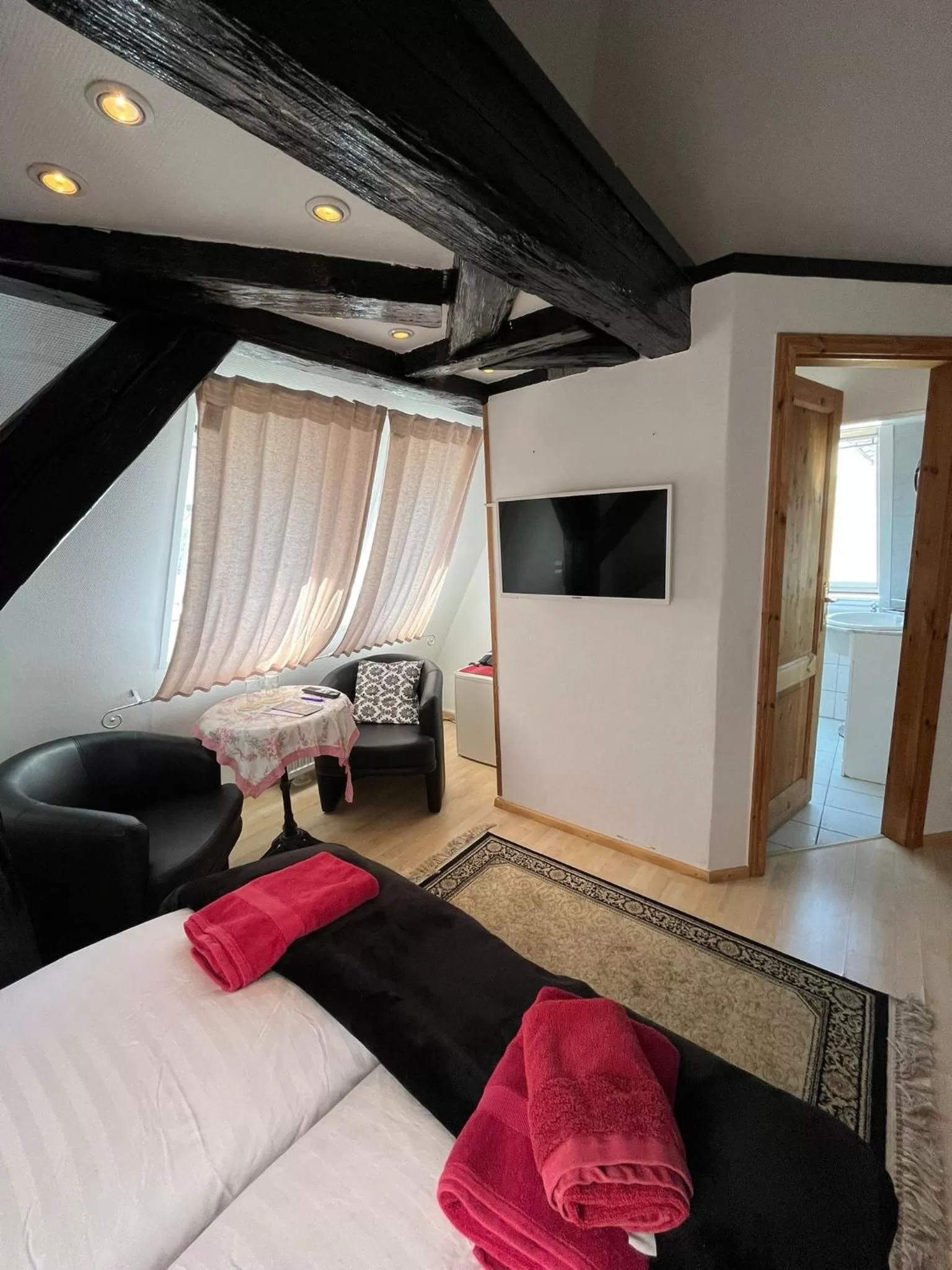 TV and multimedia, Bed in Hotel & Restaurant Sichelschmiede