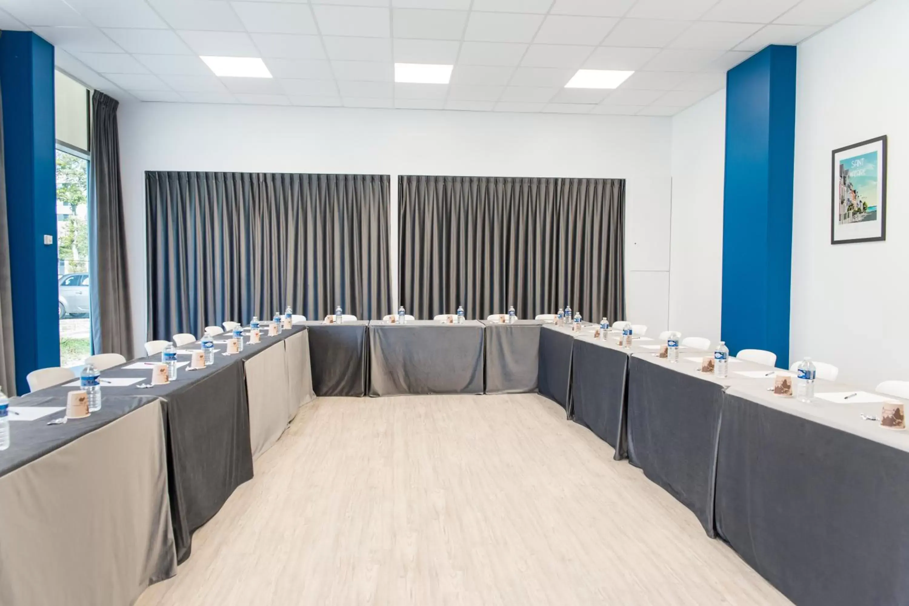 Meeting/conference room in B&B HOTEL Saint-Nazaire Pornichet