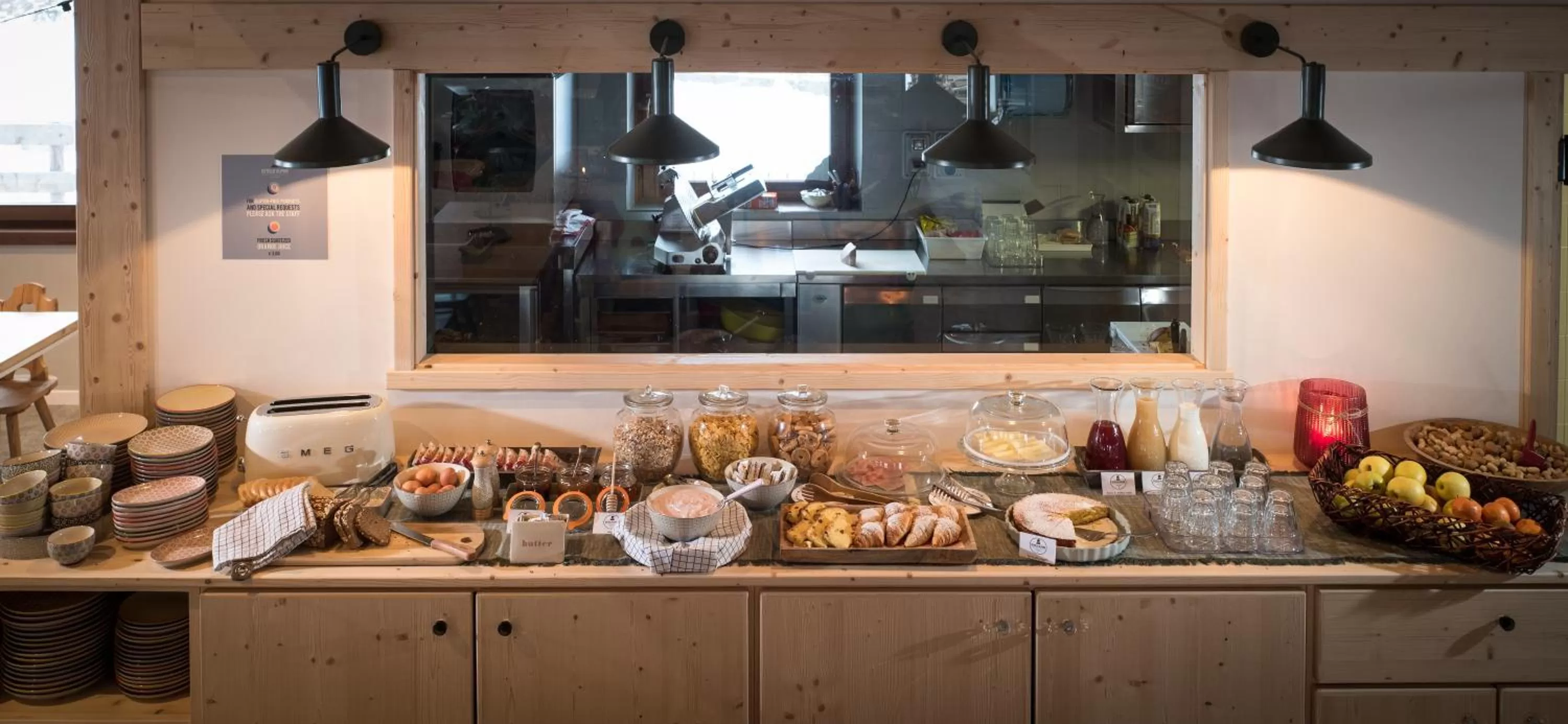 Breakfast in Ostello Alpino