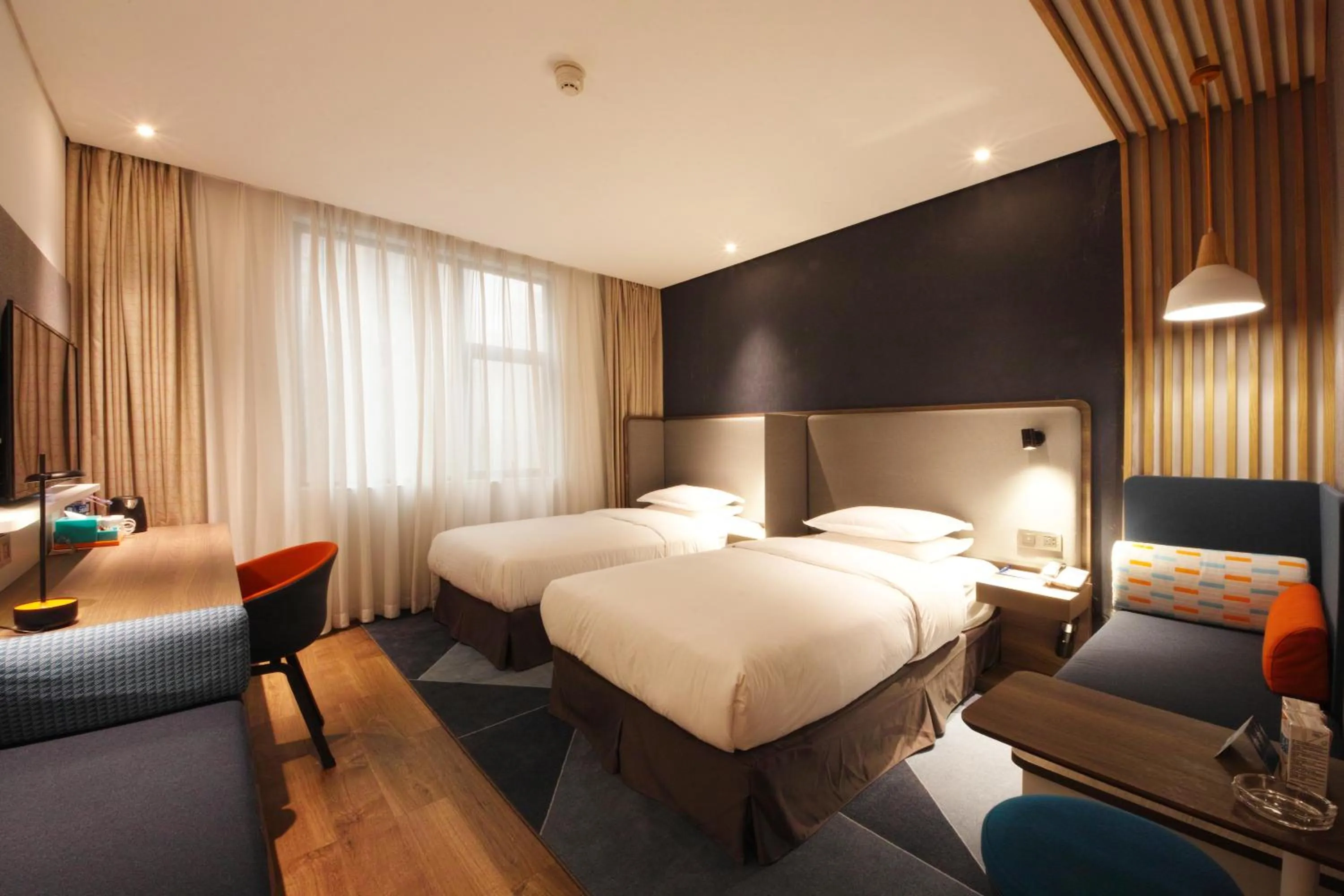 Bed in Holiday Inn Express Hefei Shushan by IHG