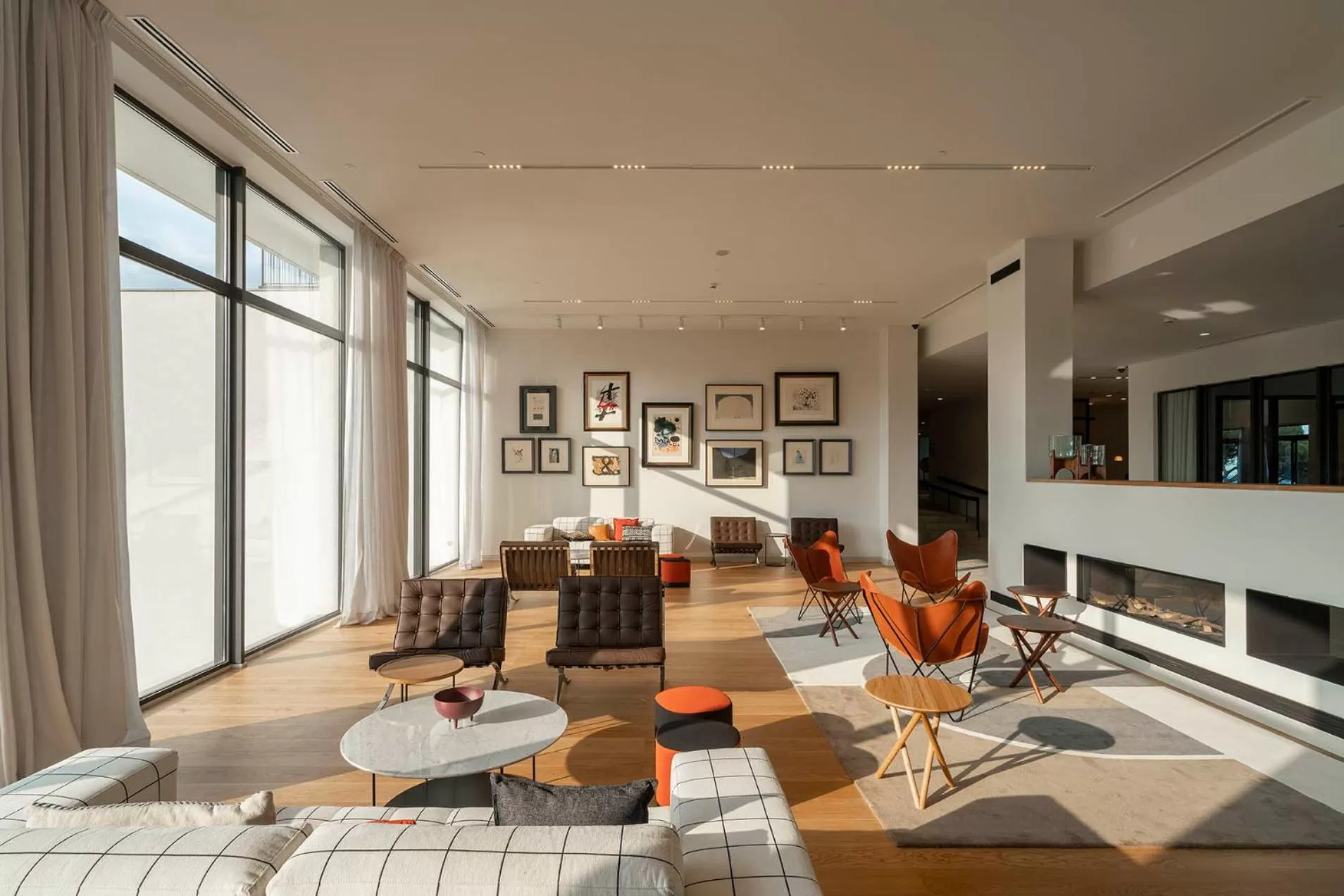 Library in Parador de Aiguablava