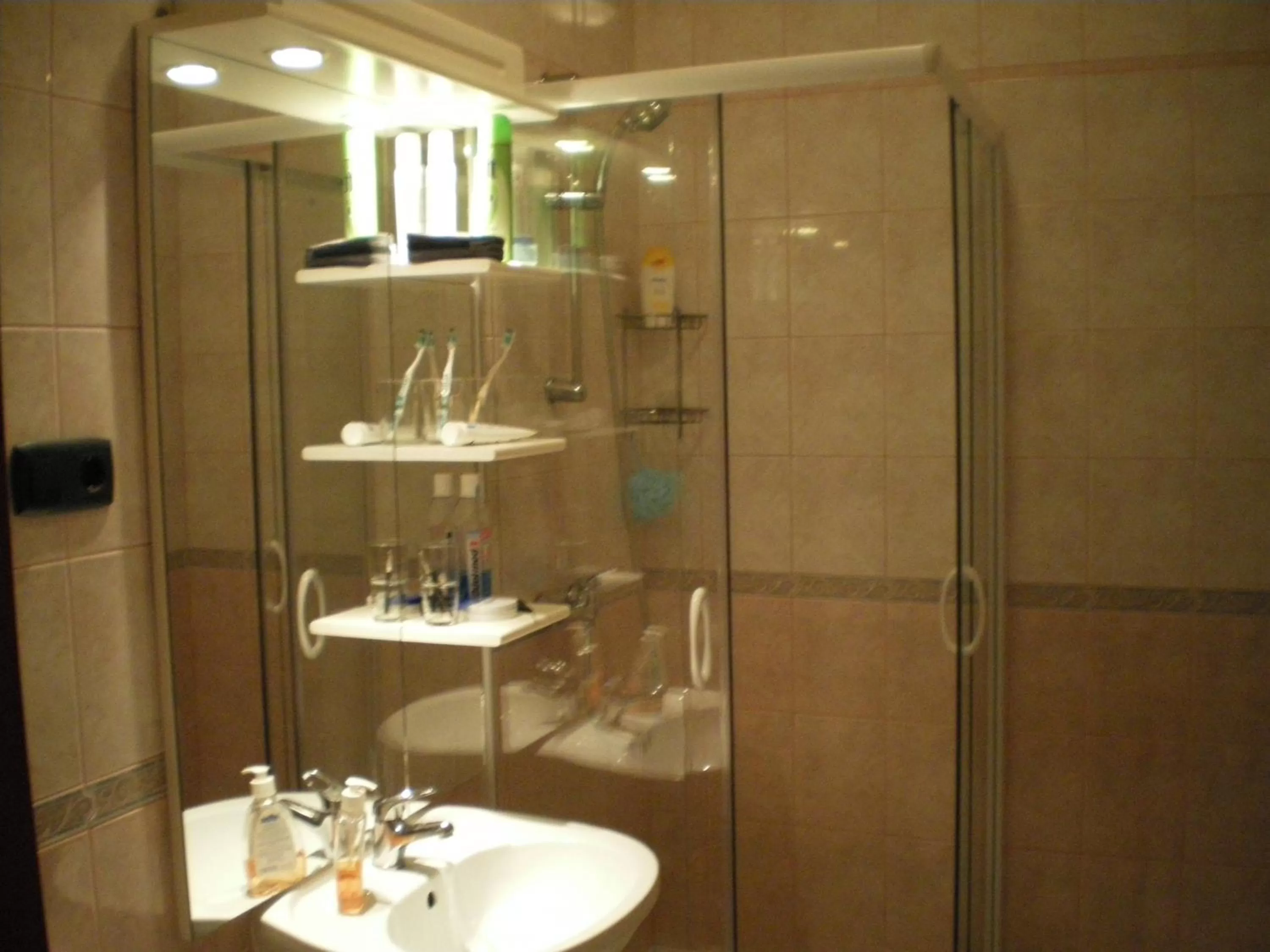 Bathroom in Mediterrán Panzió