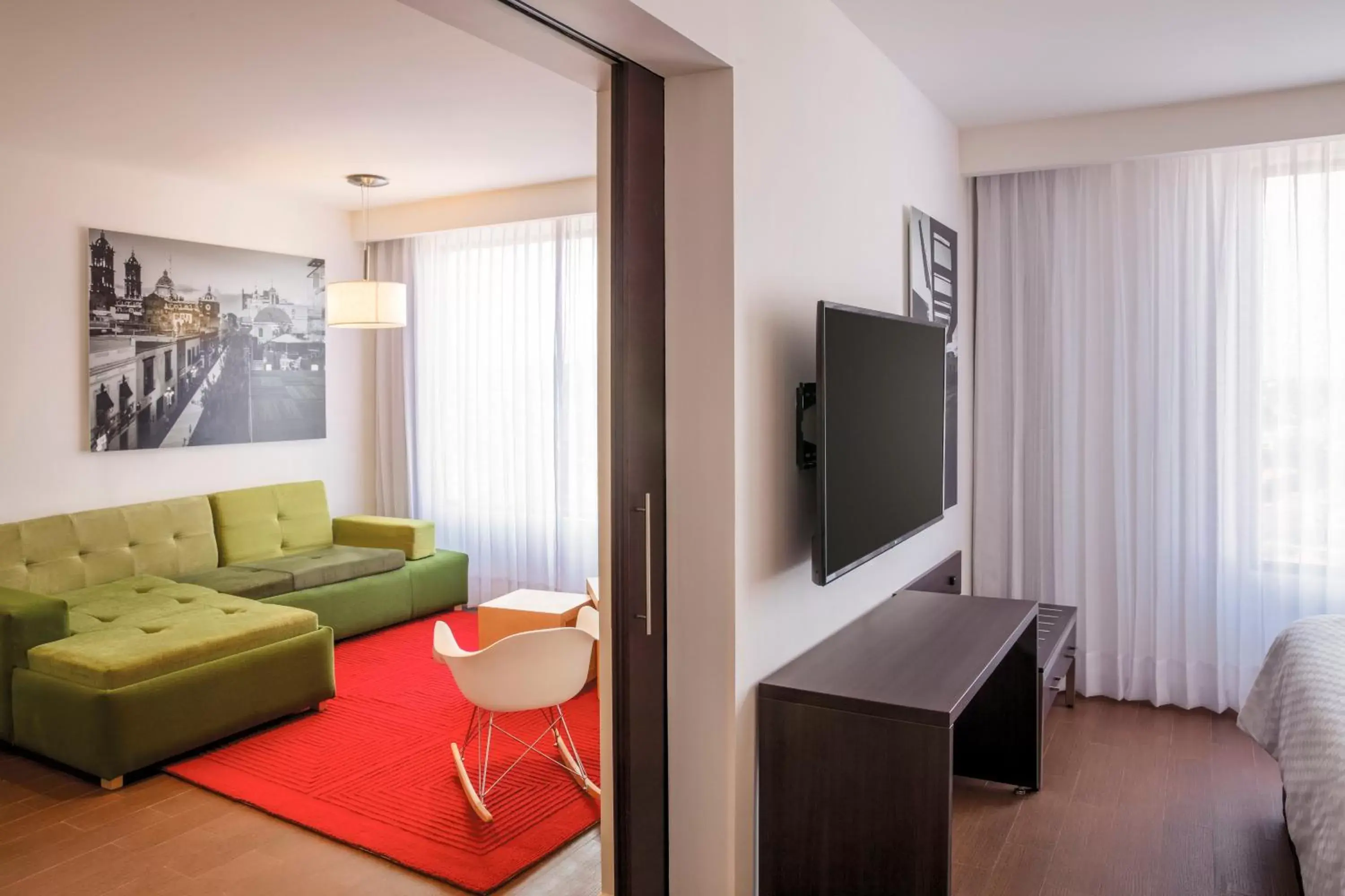 Bedroom, Seating Area in Fiesta Inn Express Puebla Explanada