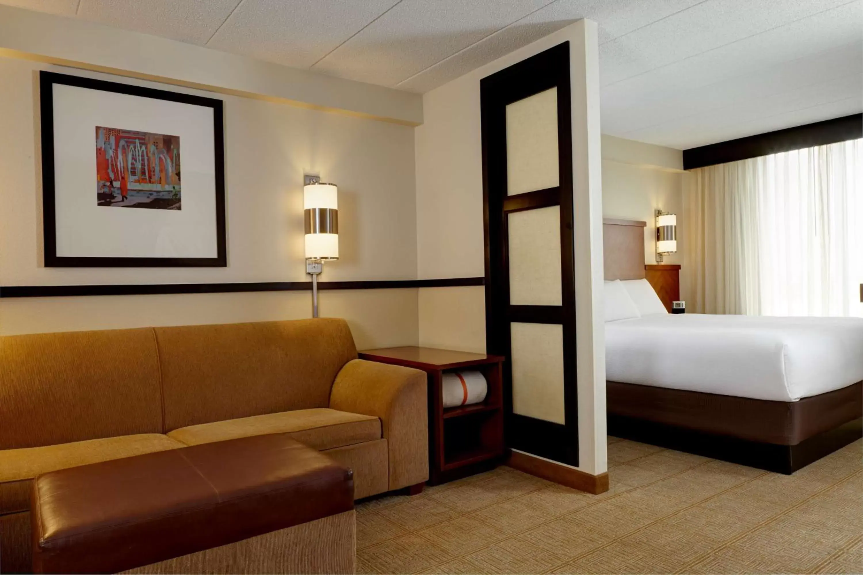 King Room with Sofa Bed and Accessible Tub - Disability Access in Hyatt Place Columbus/Dublin