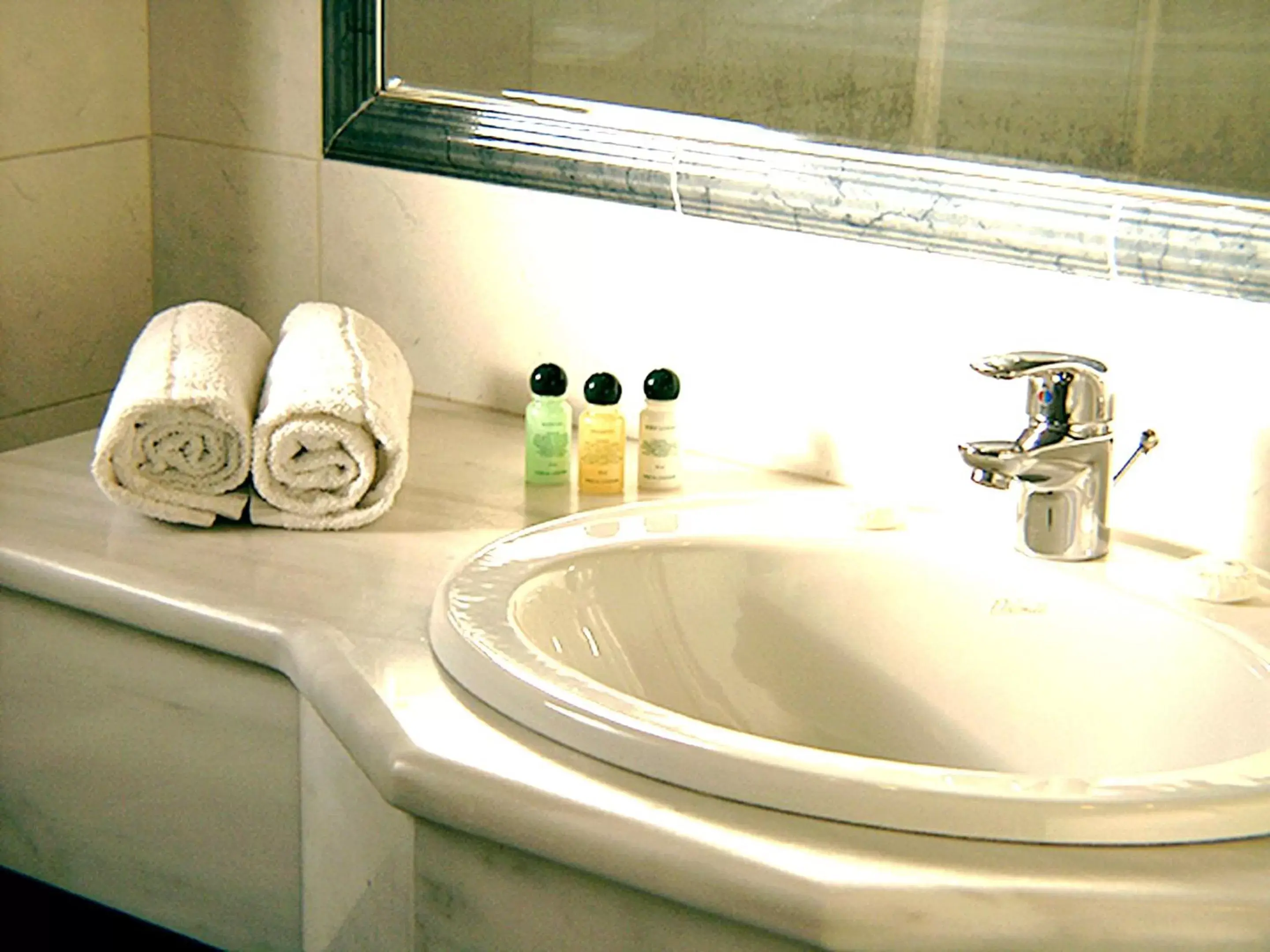 Bathroom in Savoy Hotel