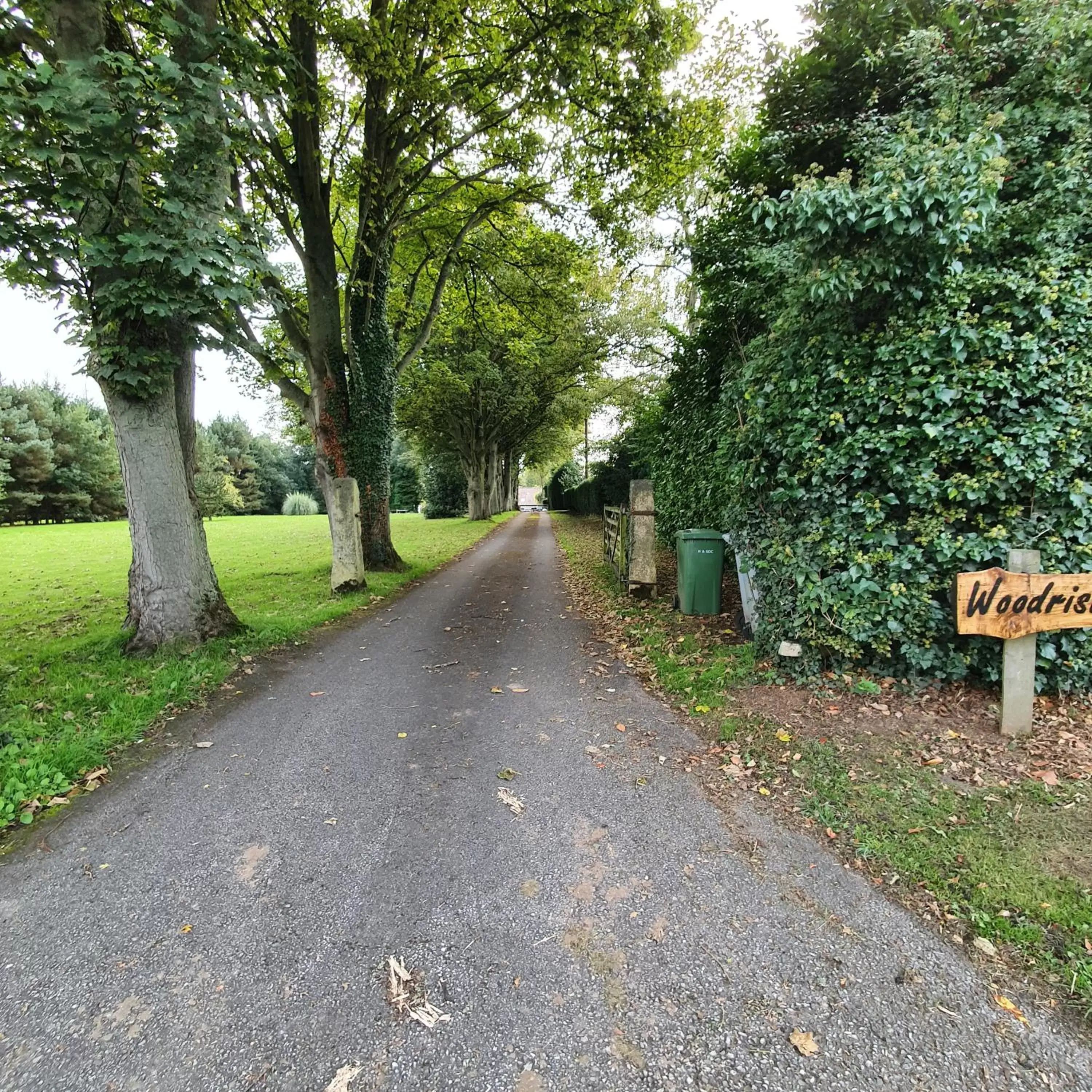 Property logo or sign, Garden in Wood Rising