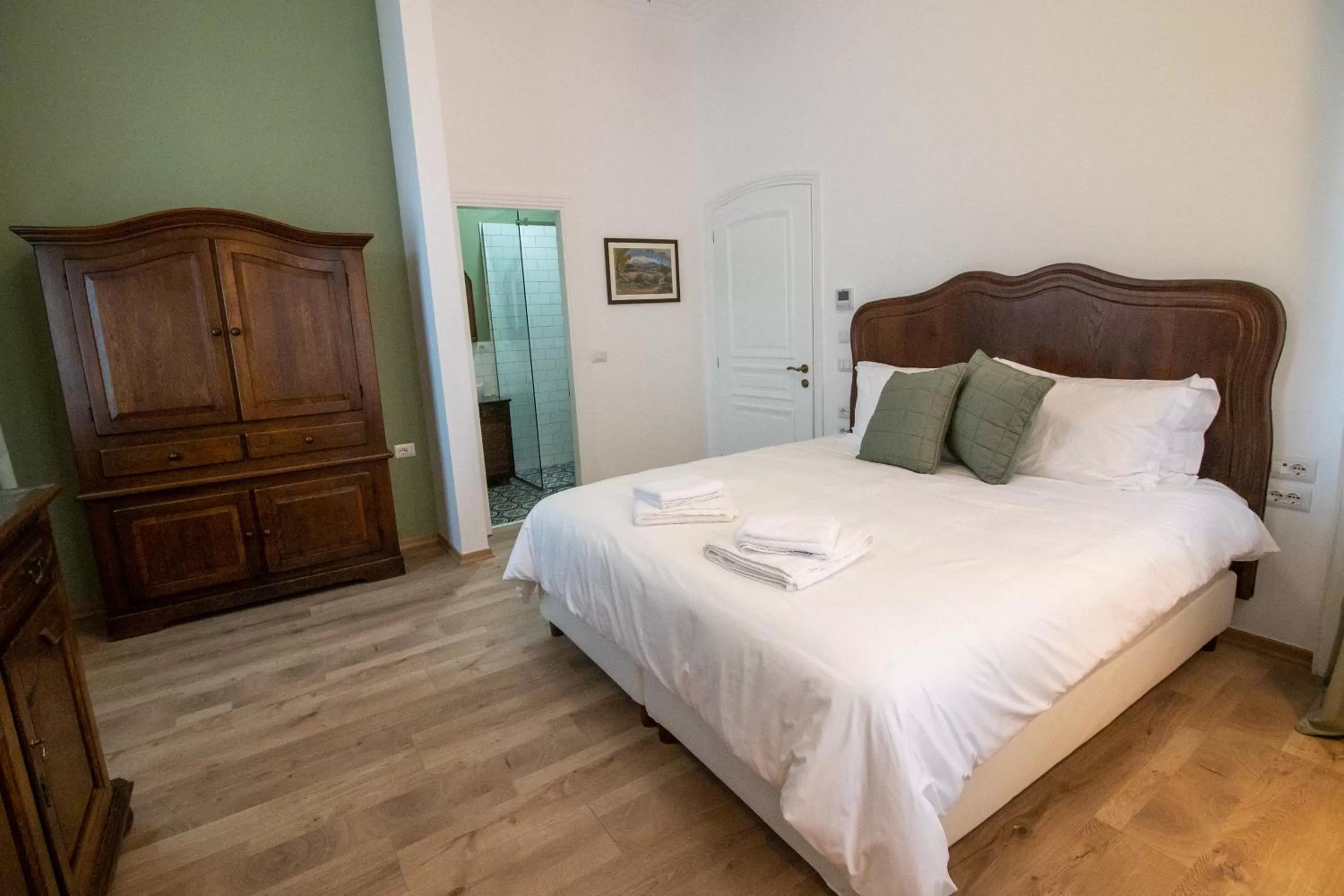 Bed in Garden Villa Boutique Hotel