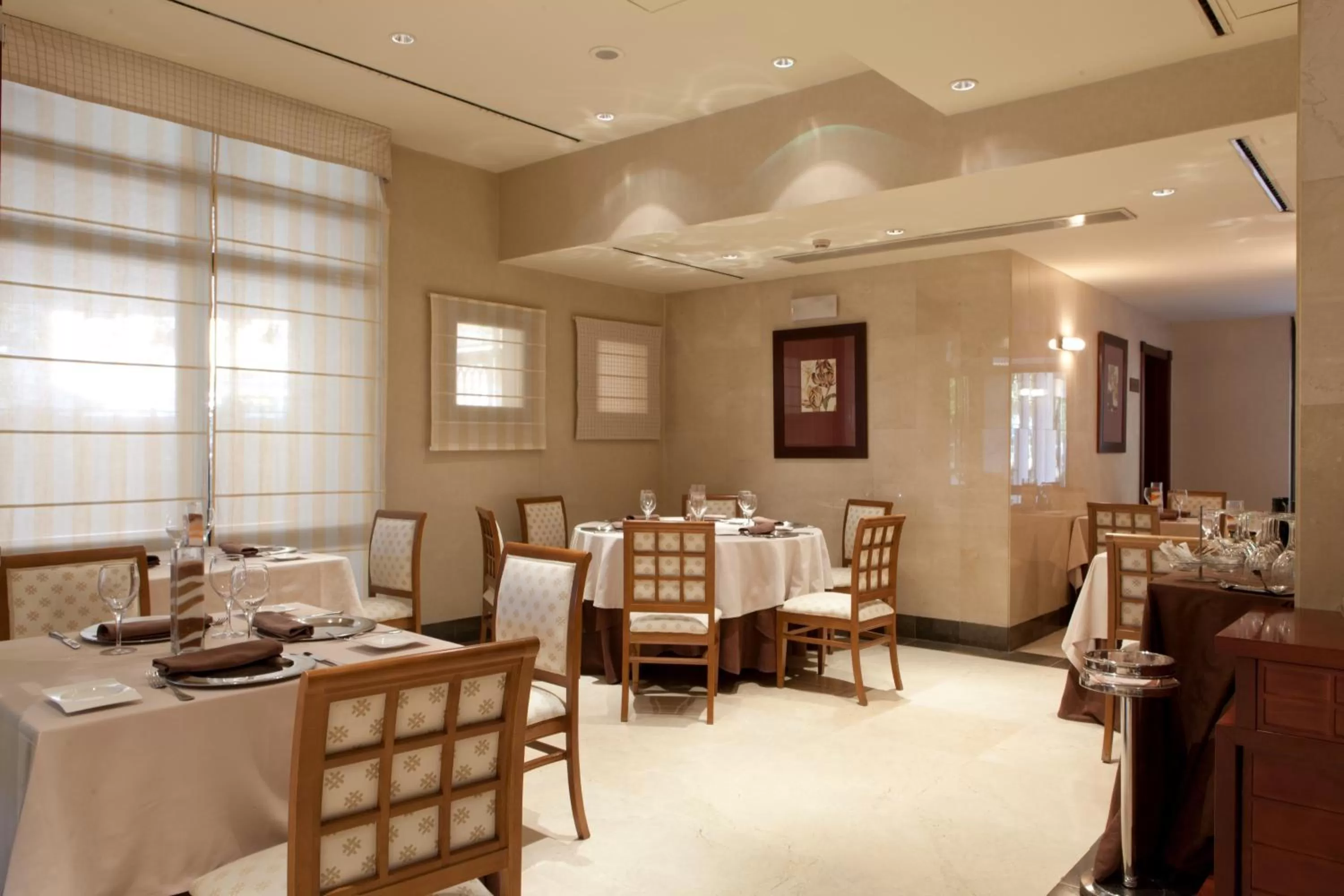 Restaurant/places to eat in Hotel Badajoz Center