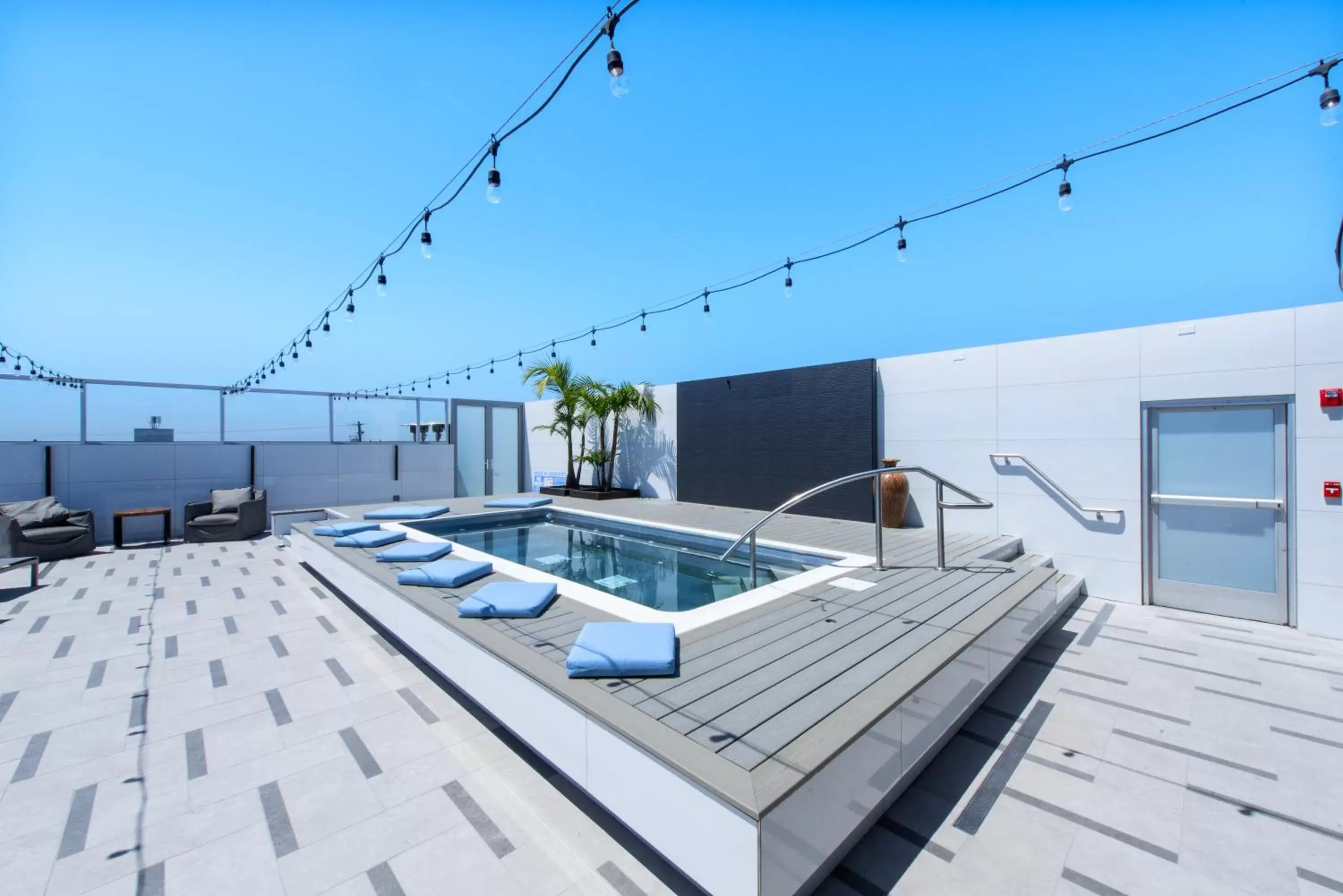 Pool view, Swimming Pool in Shade Hotel Manhattan Beach