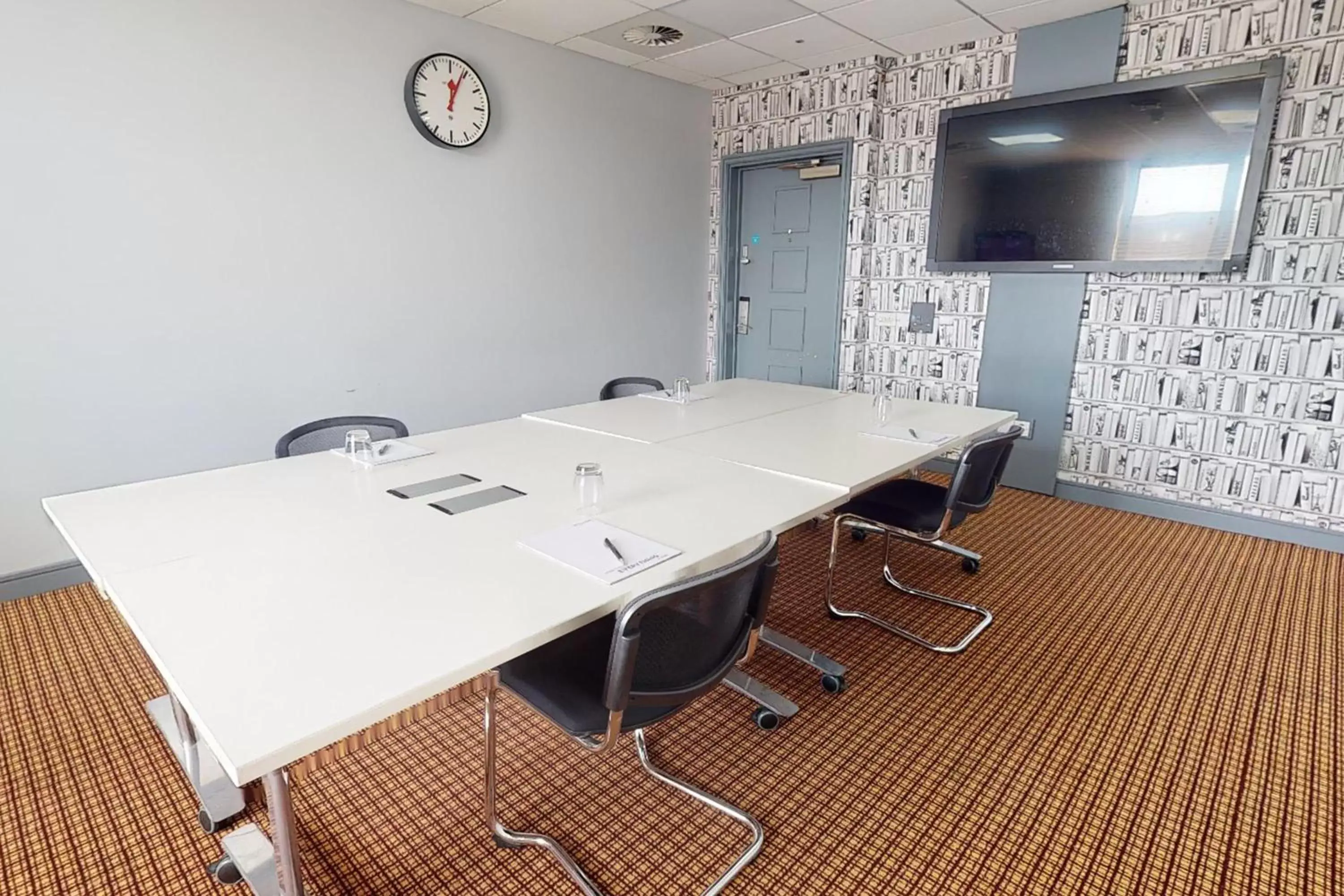 Meeting/conference room in Village Hotel Swansea