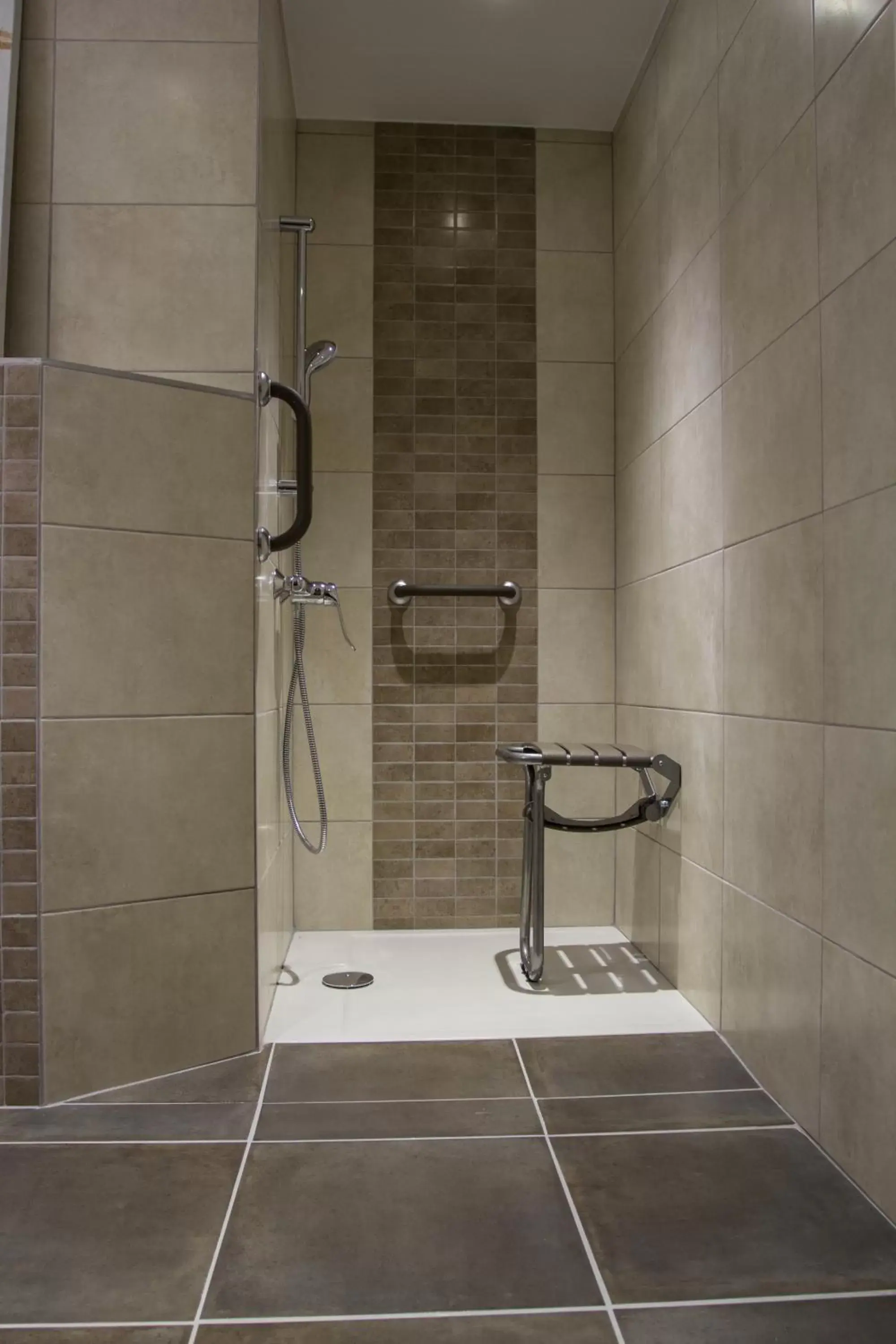 Bathroom in Hôtel Karène