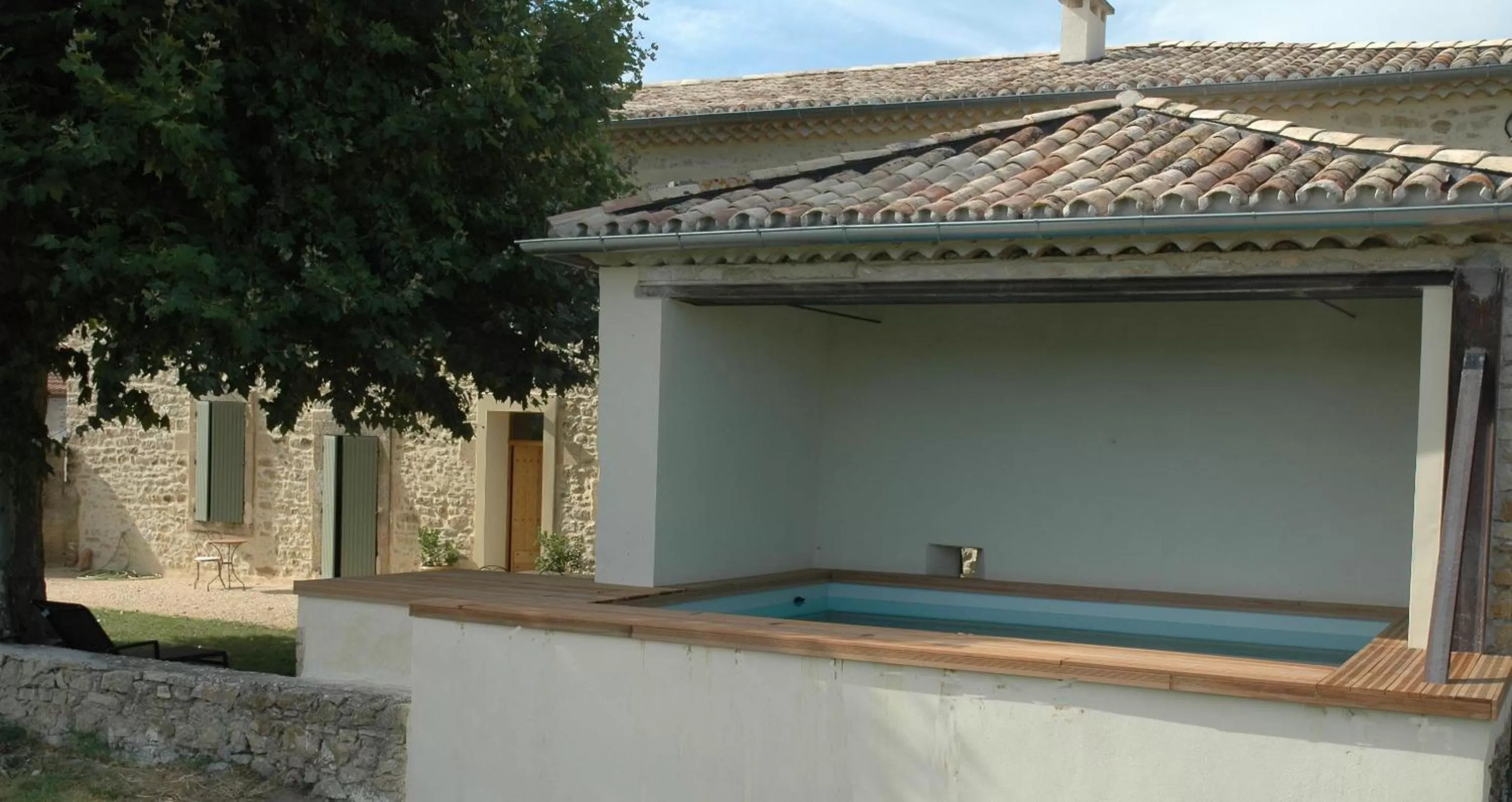 Property building, Billiards in Domaine de Sévanes