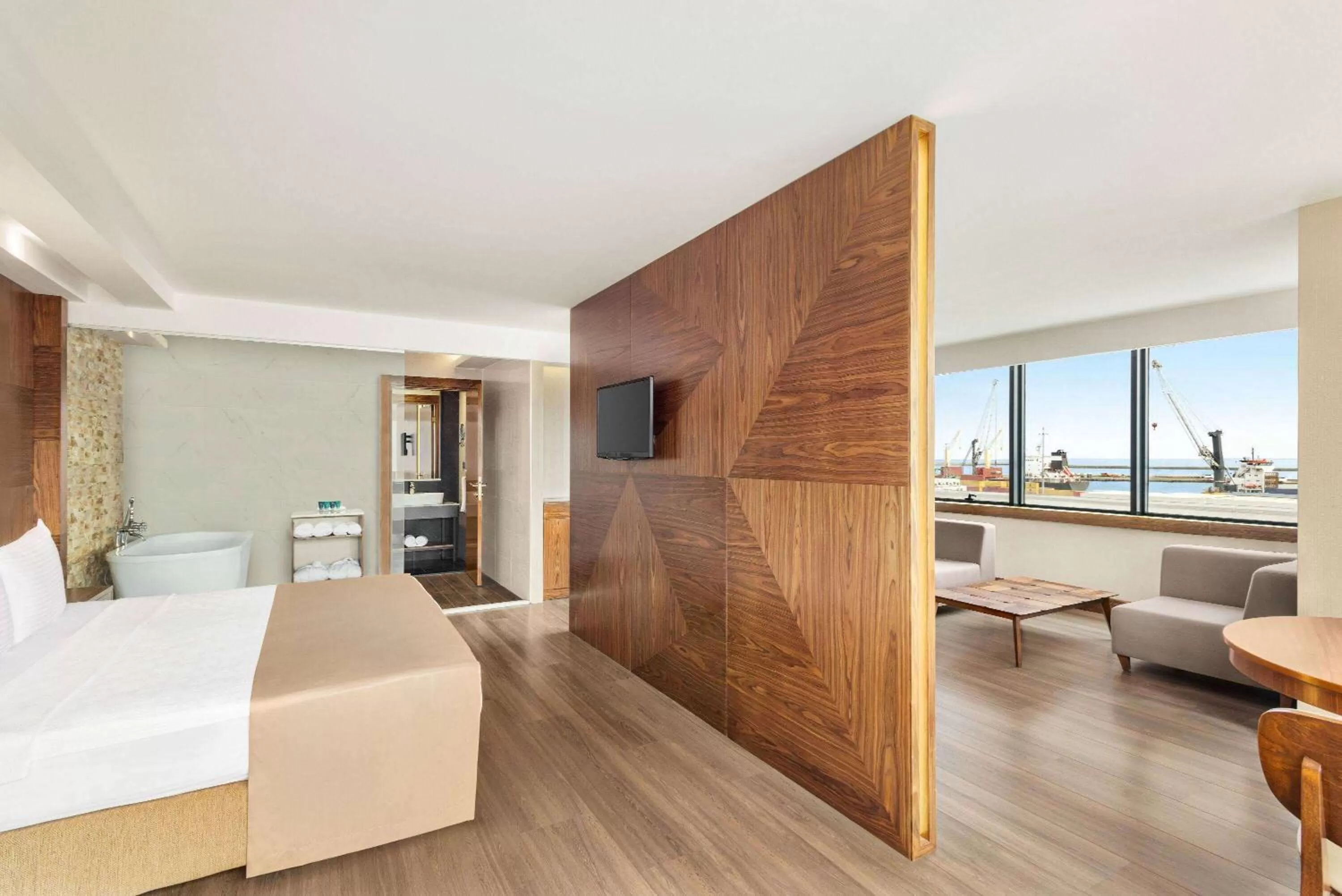 Photo of the whole room, Bed in Ramada Plaza by Wyndham Samsun