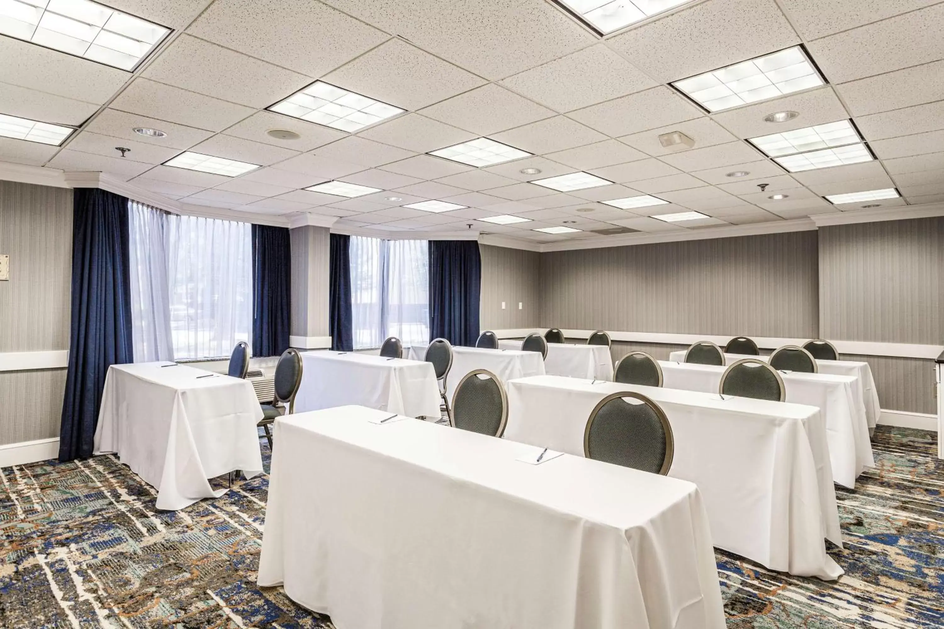 Meeting/conference room in DoubleTree by Hilton Memphis