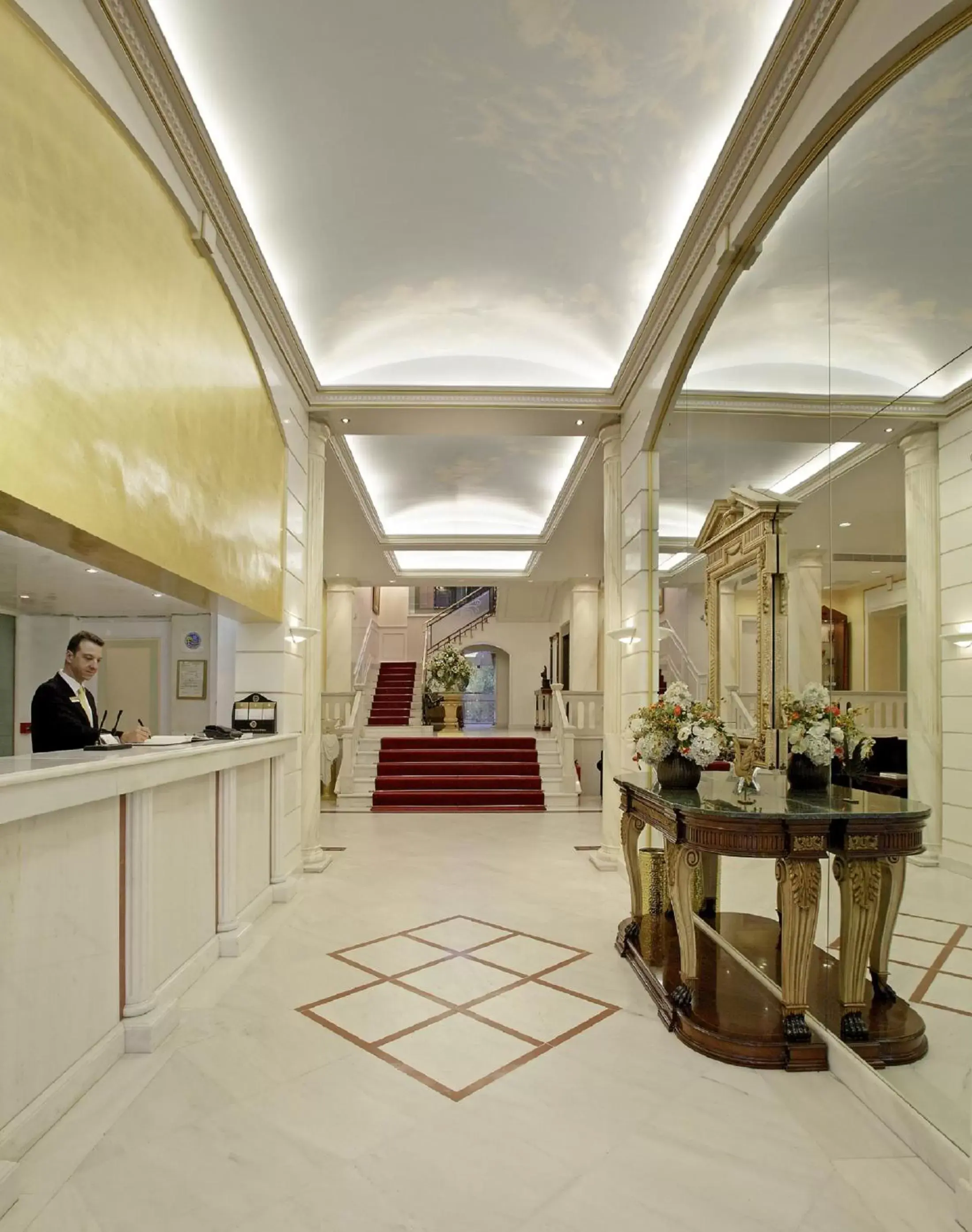 Lobby or reception in Theoxenia Palace