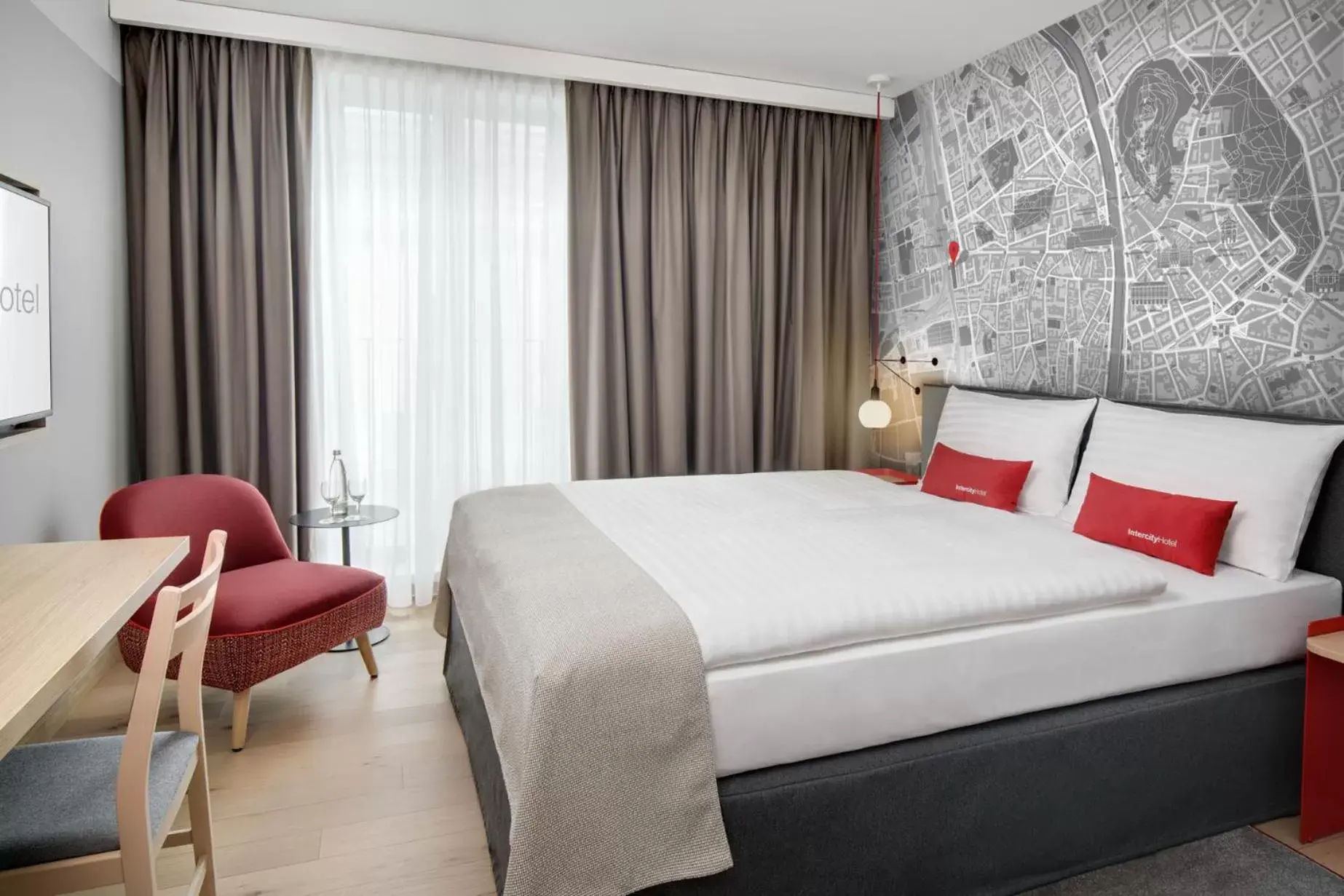 Bed in IntercityHotel Graz