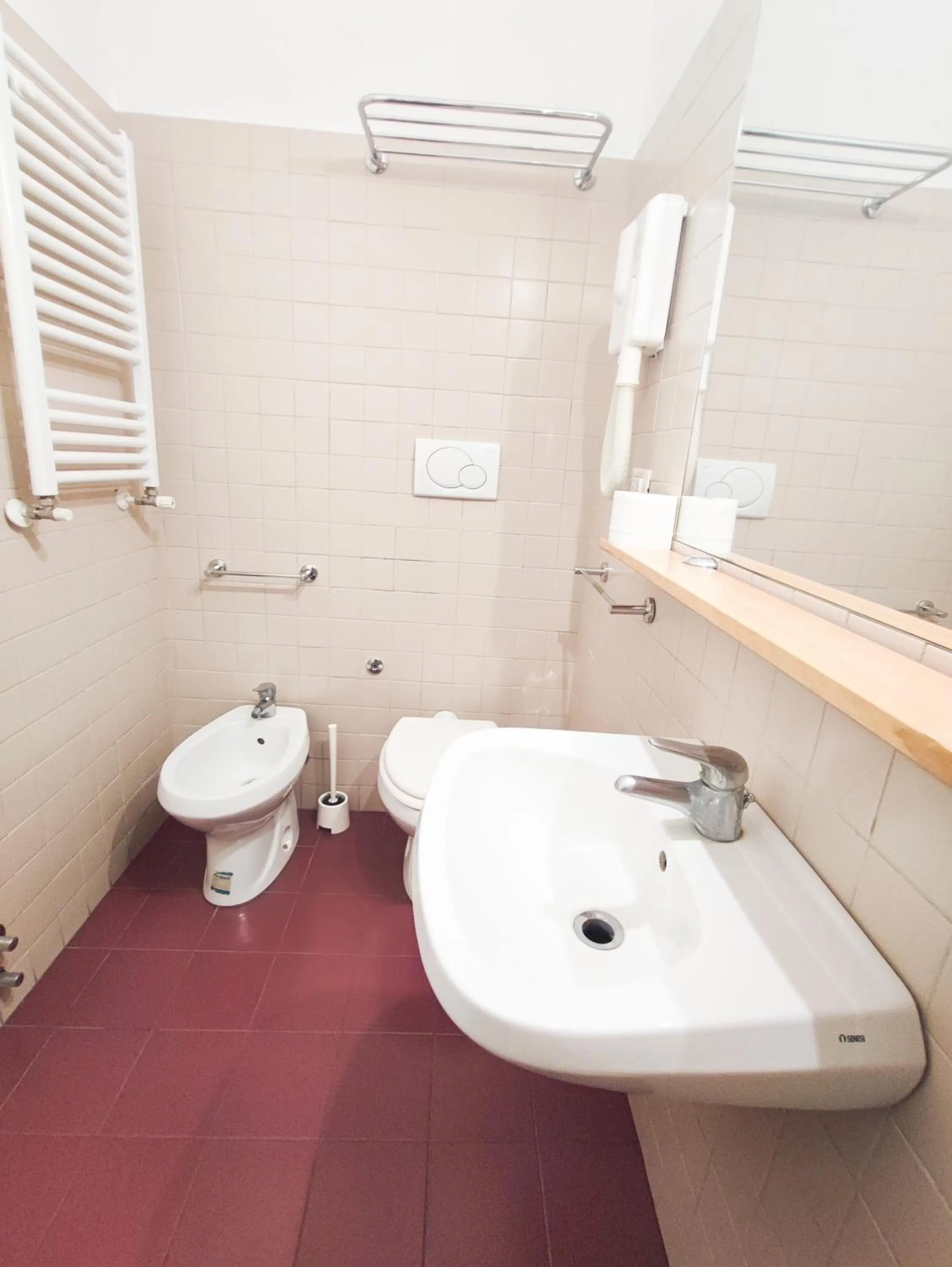 Toilet in Booking House Rome