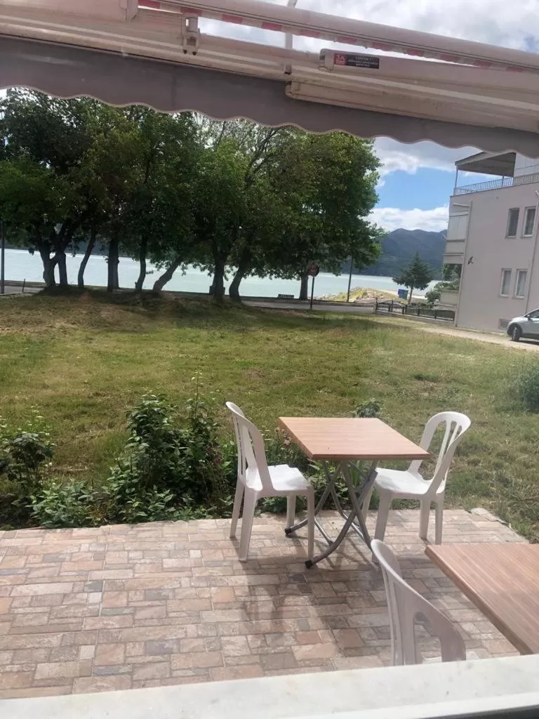 Ali's Pension ada alis