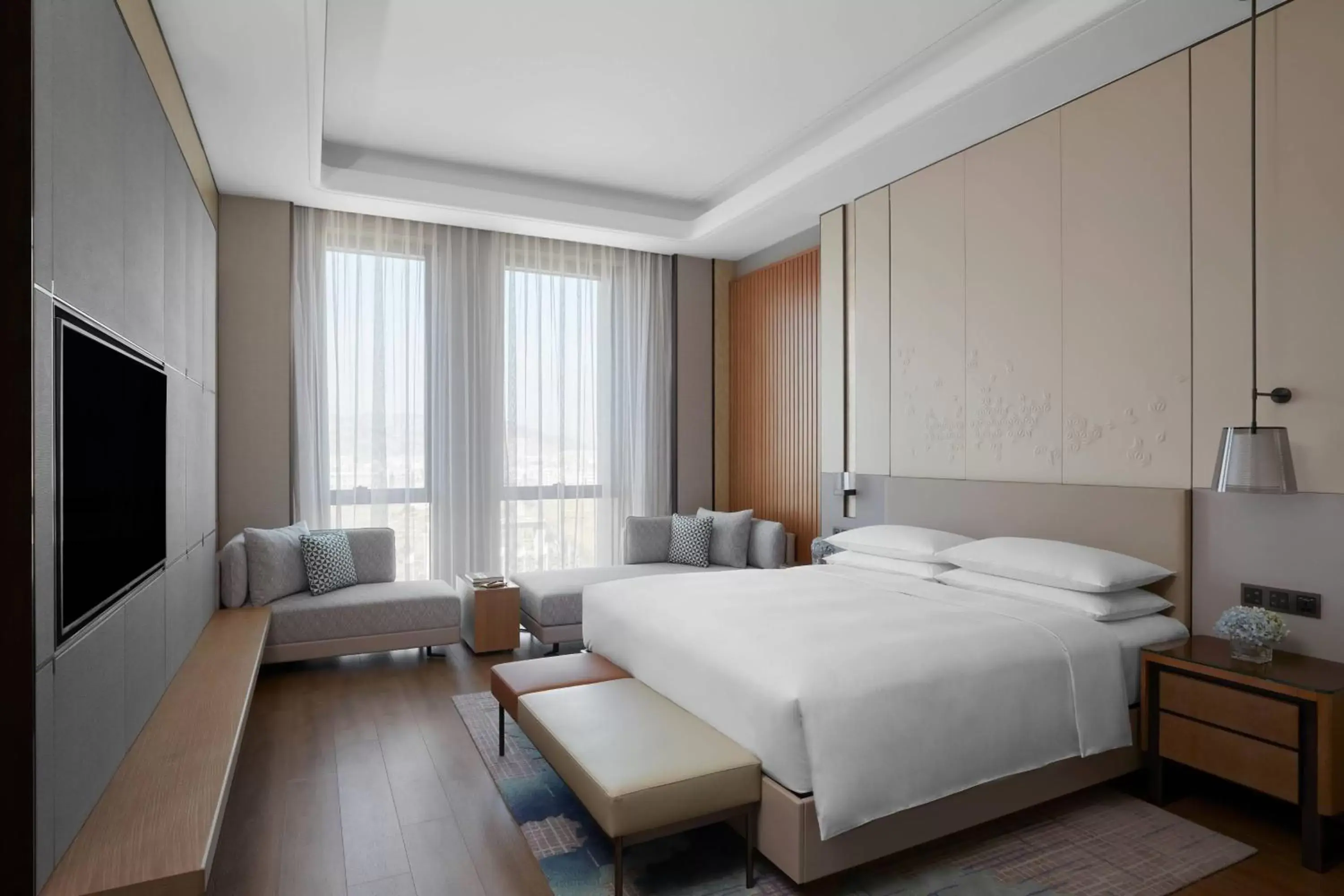 Bedroom, Bed in Wenzhou Airport Marriott Hotel