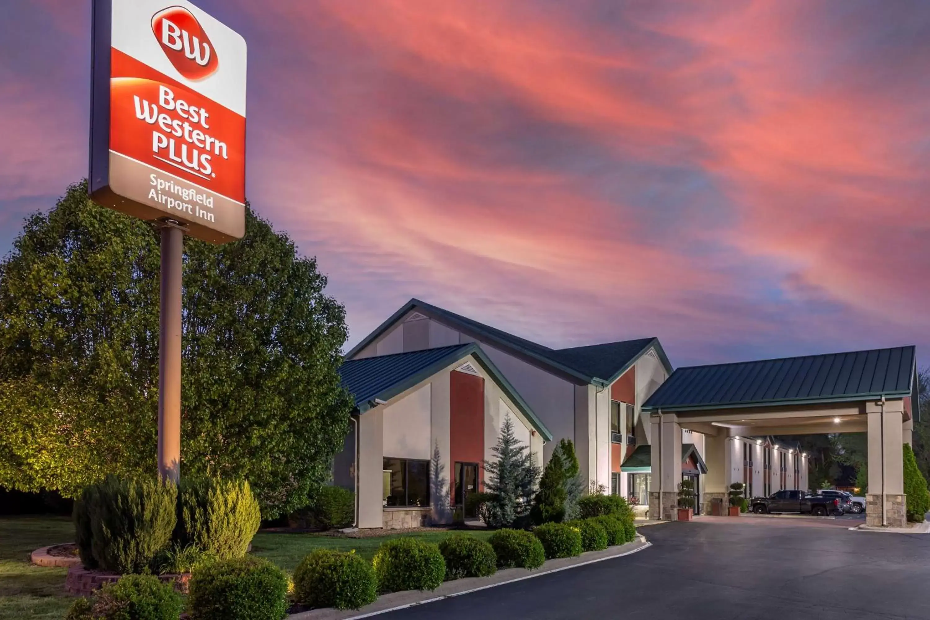 Property Building in Best Western Plus Springfield Airport Inn