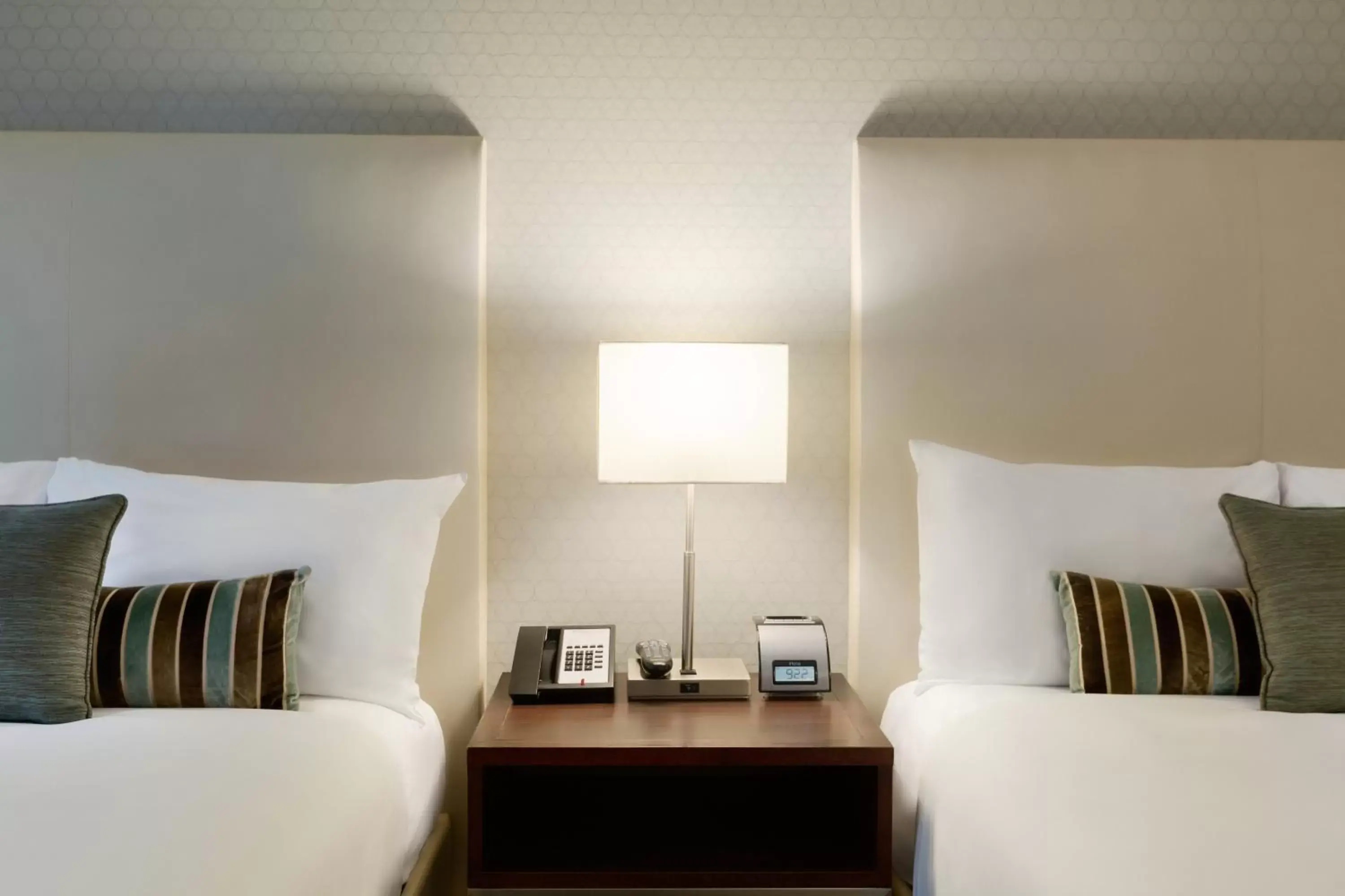 Bed, Seating Area in Coast Coal Harbour Vancouver Hotel by APA