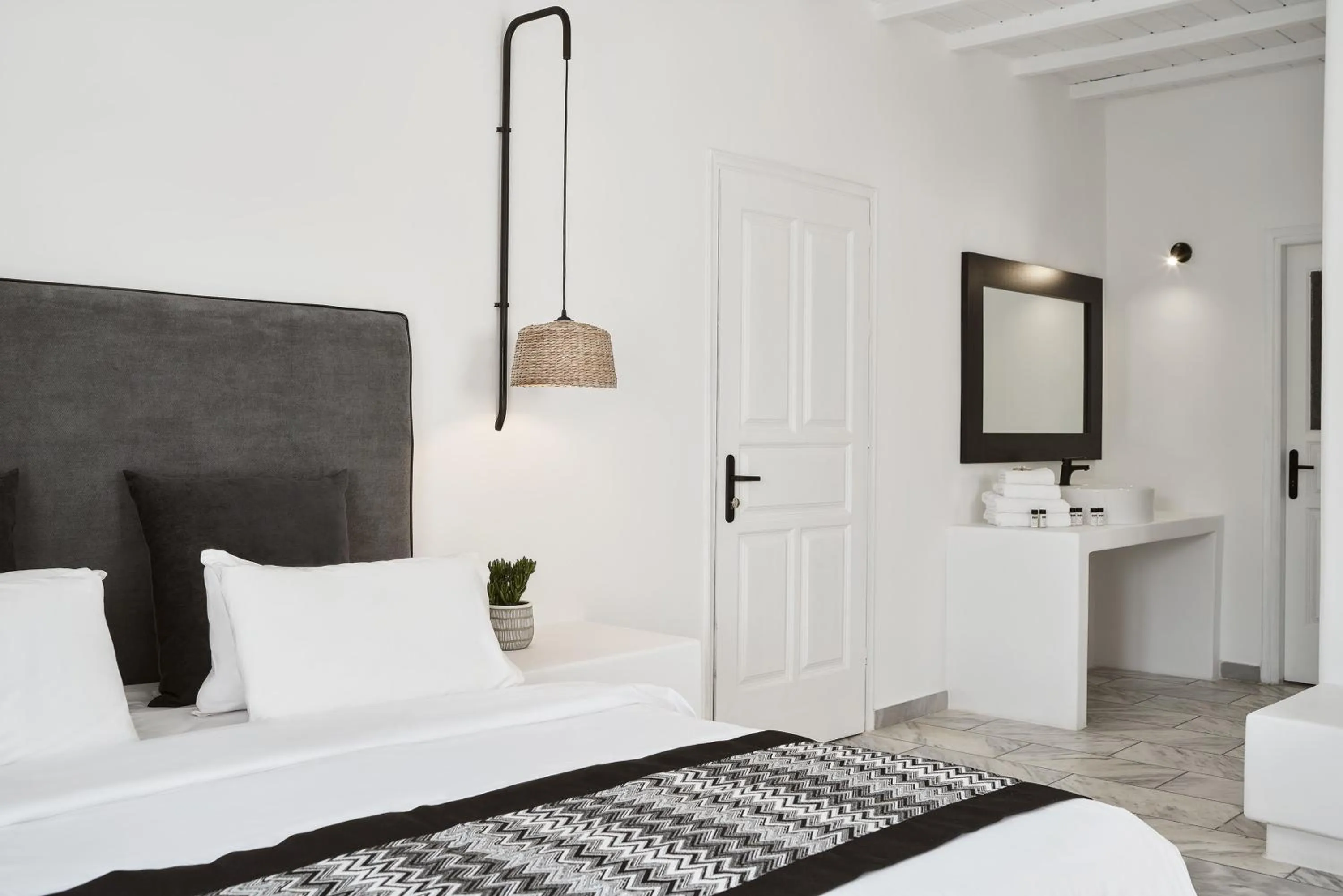 Bedroom, Bed in Mr & Mrs White Mykonos