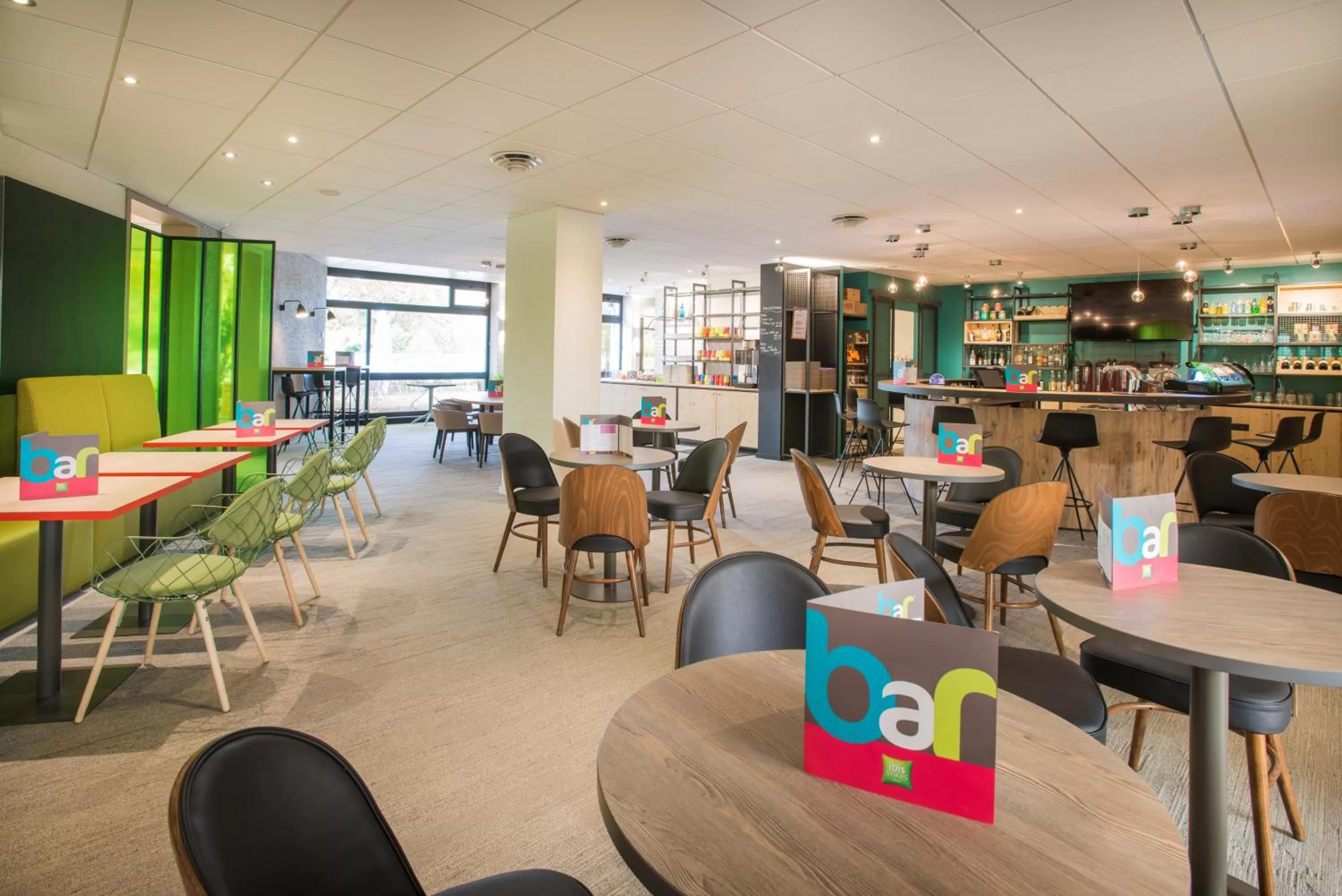 Restaurant/places to eat in ibis Styles Tours Sud