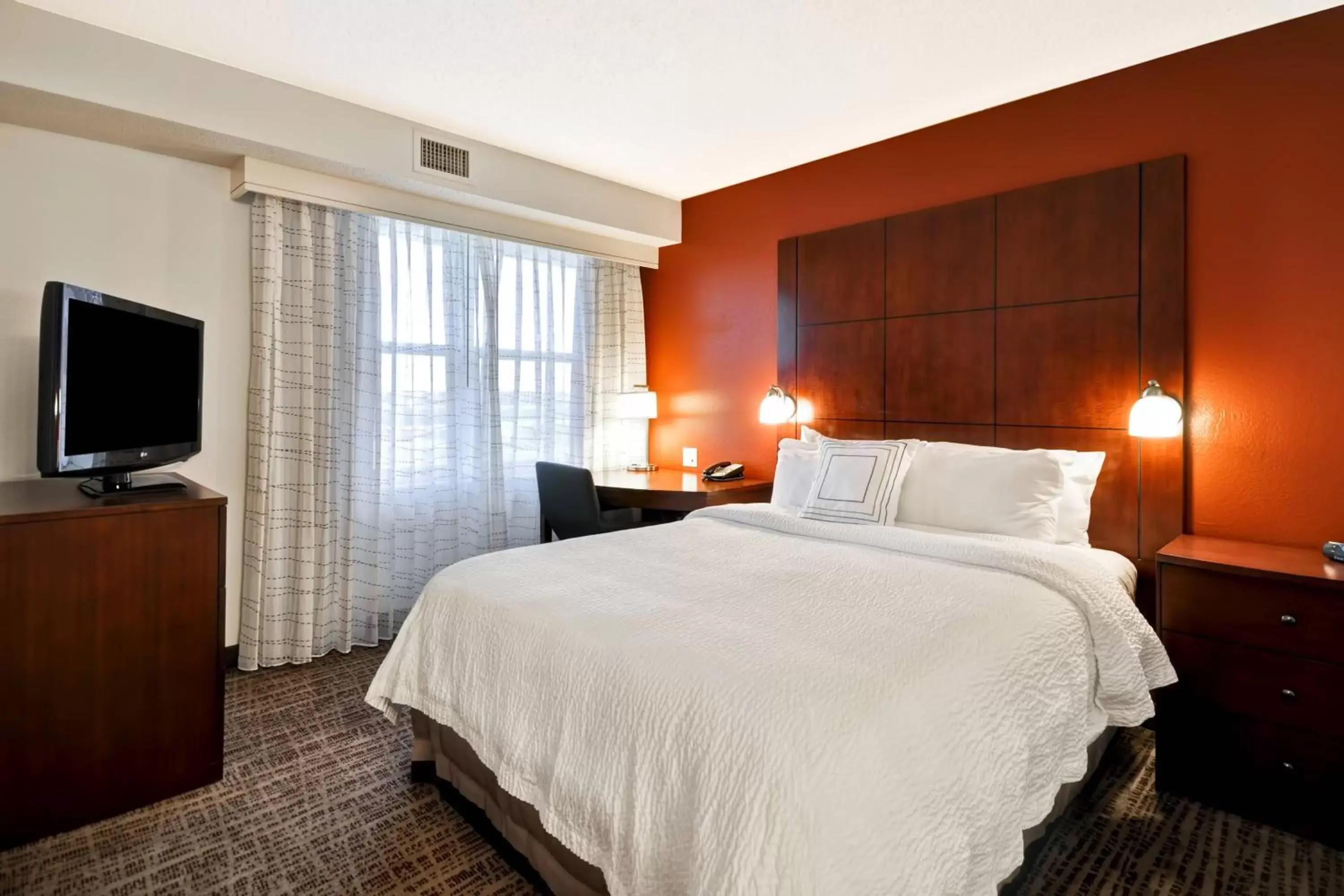 Photo of the whole room, Bed in Residence Inn Saint Louis O'Fallon