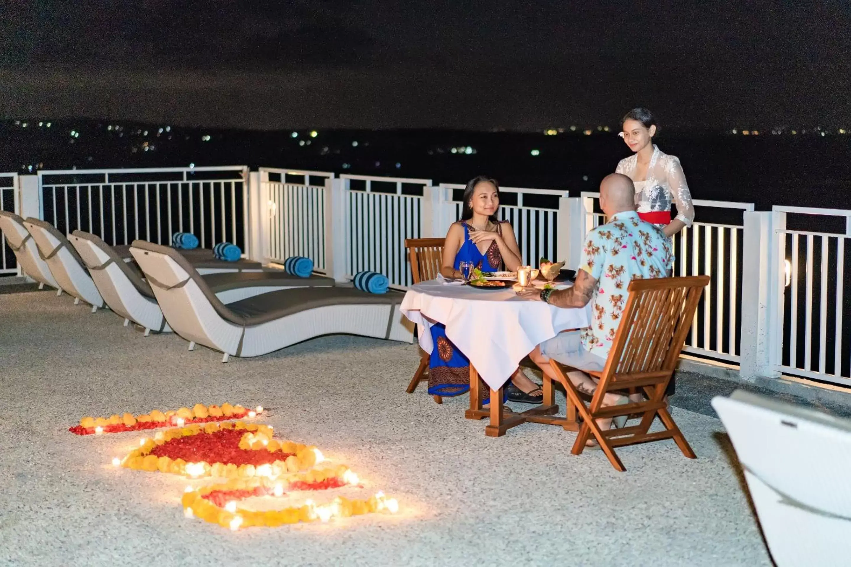 Staff in Samuh Sunset Hotel