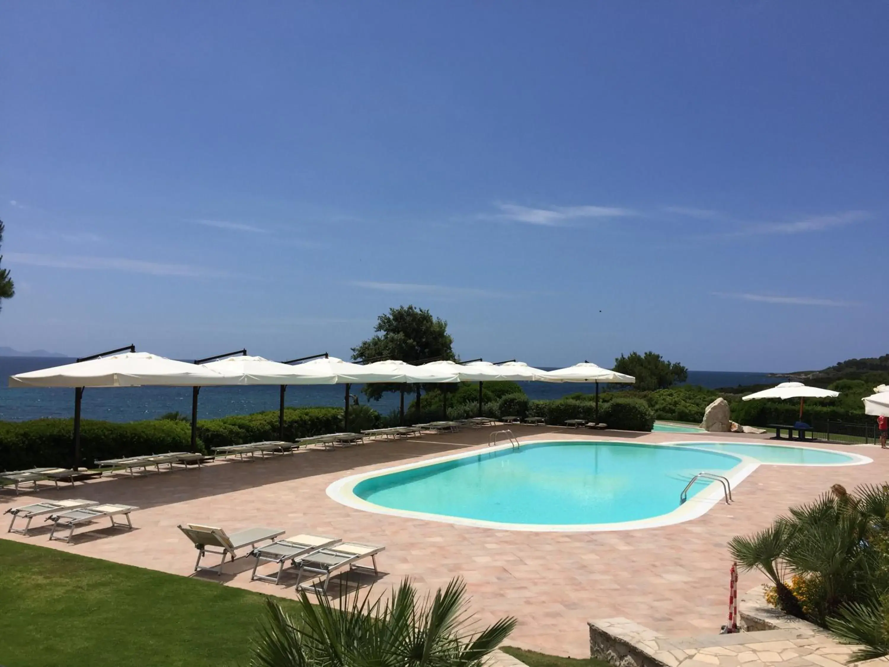 Swimming Pool in Hotel Punta Negra