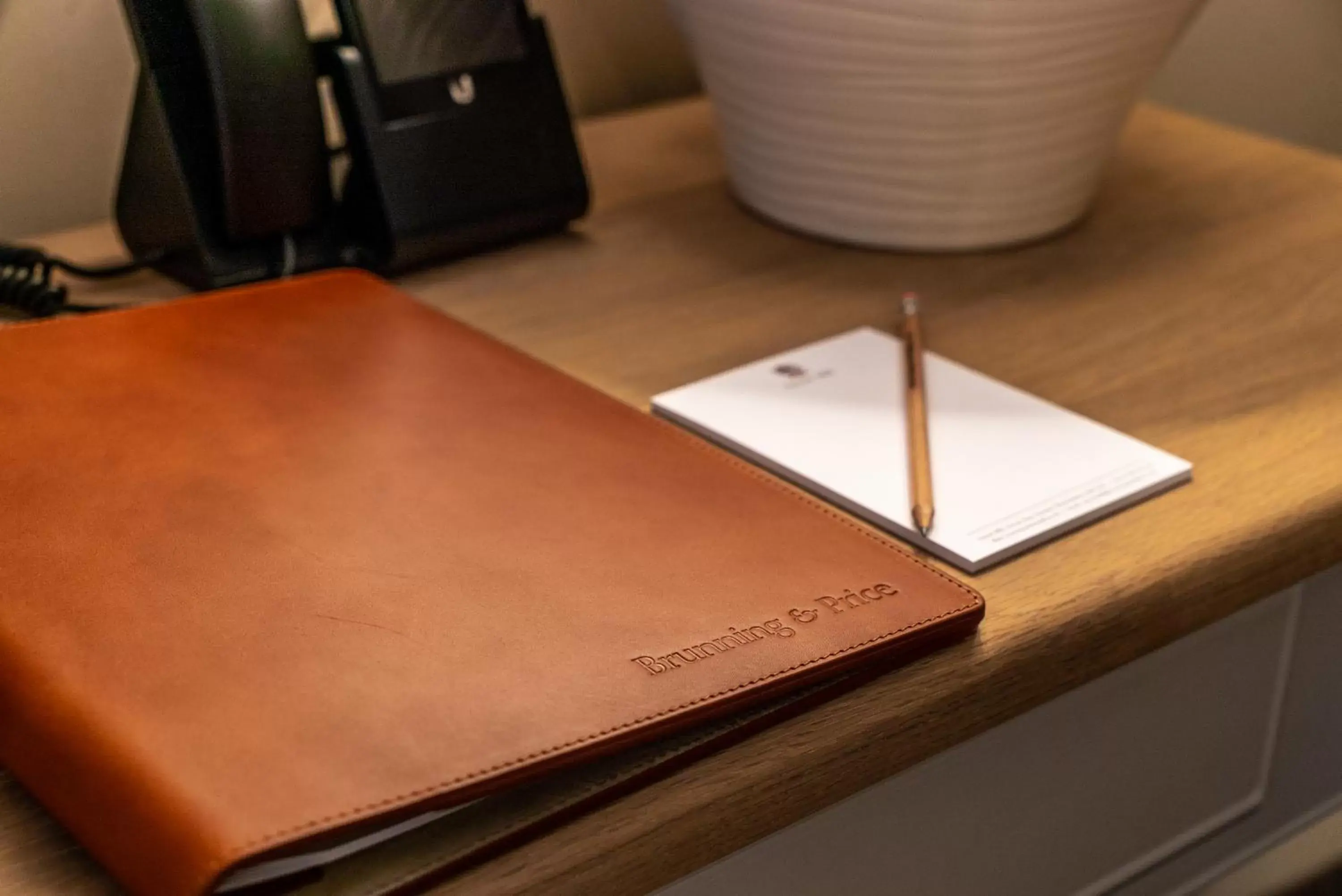 Superior King Room in The Highdown – Brunning and Price Superior King Room in The Highdown – Brunning and Price