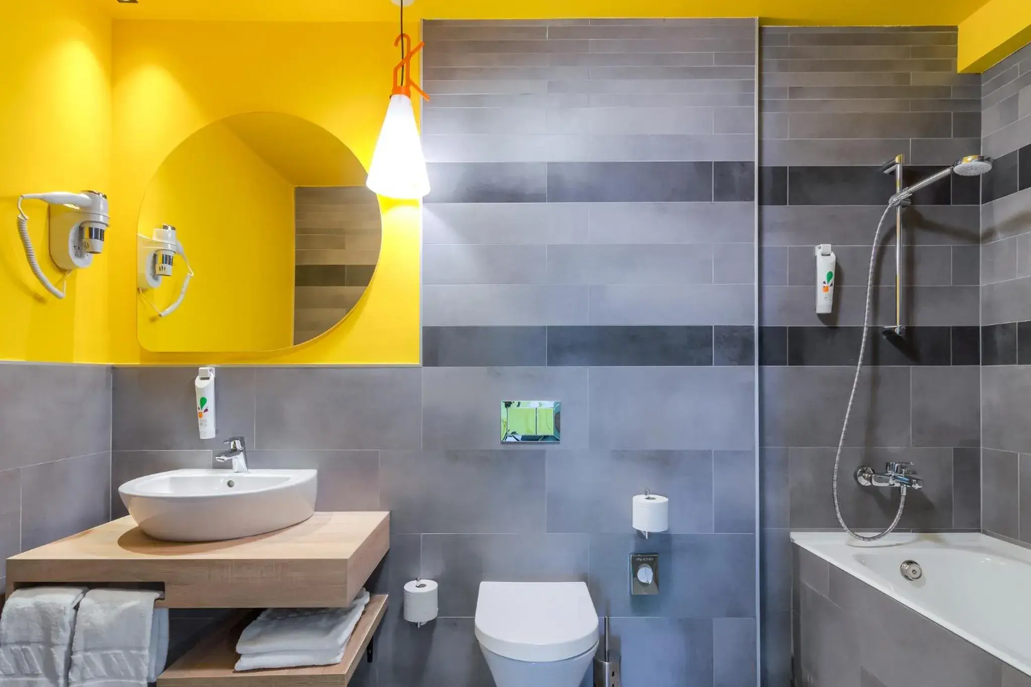 Bathroom in ibis Styles Bucharest Erbas