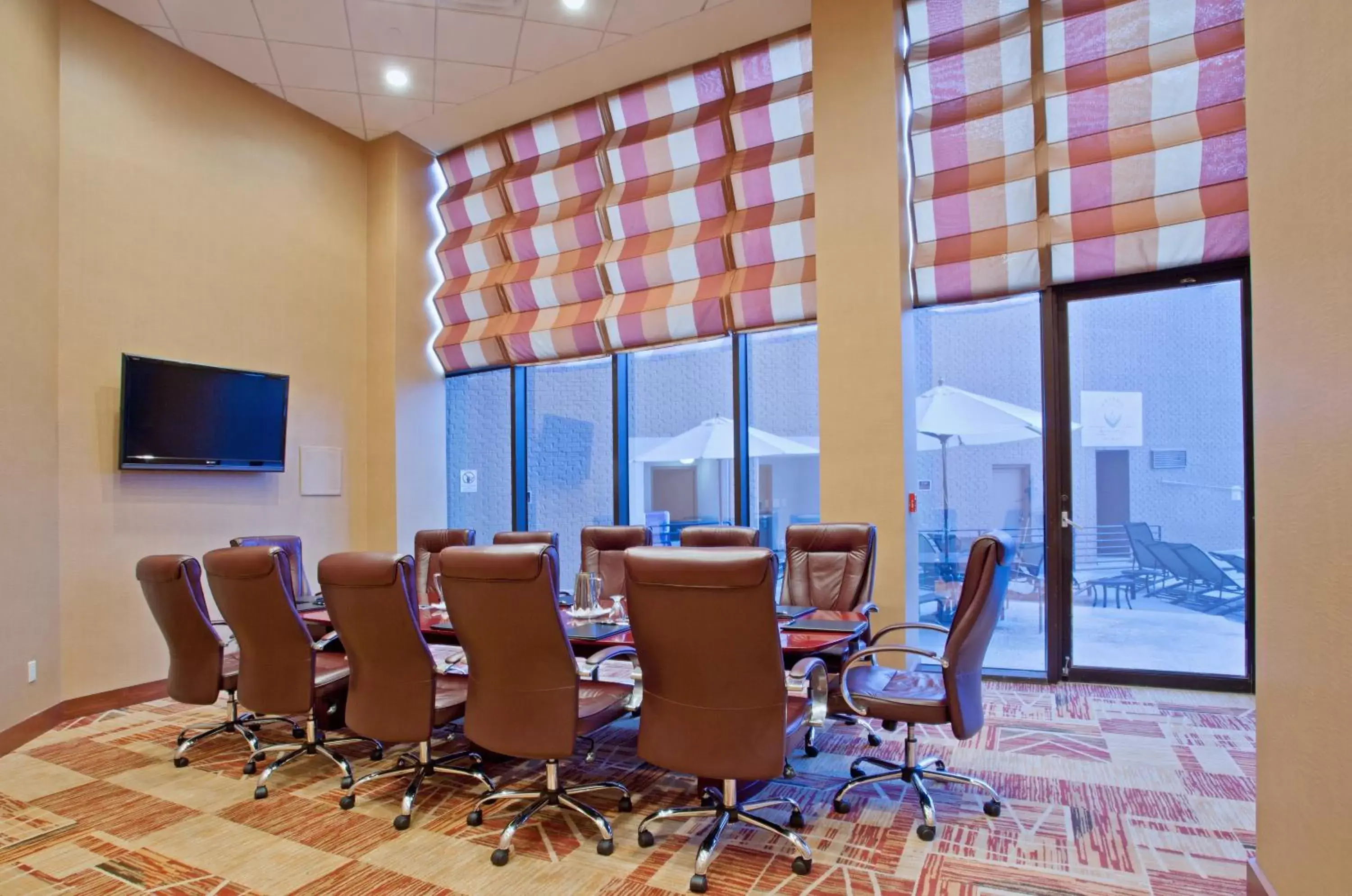Meeting/conference room in Crowne Plaza Houston Med Ctr-Galleria Area, an IHG Hotel