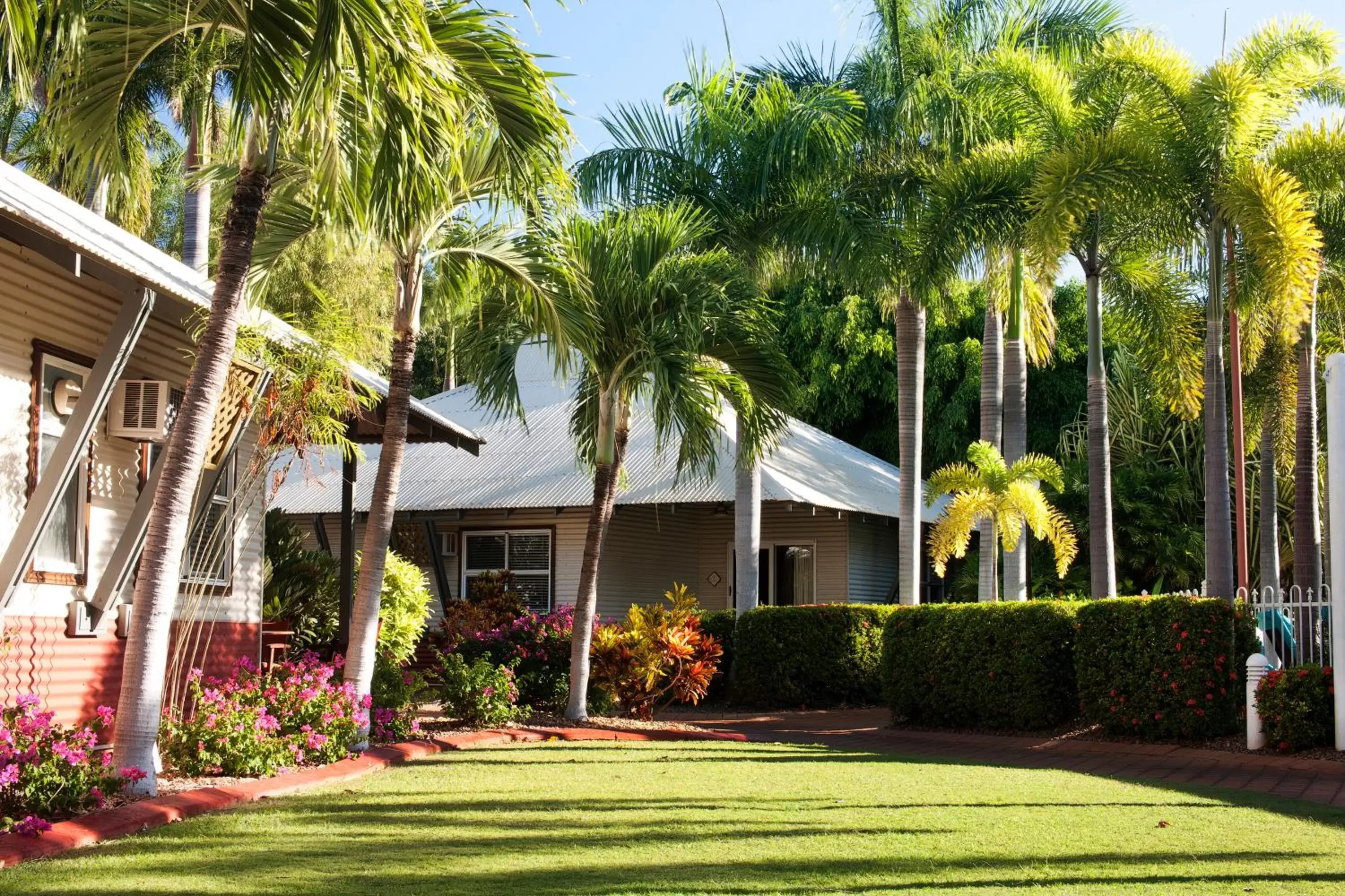 Facade/entrance, Property Building in Seashells Broome