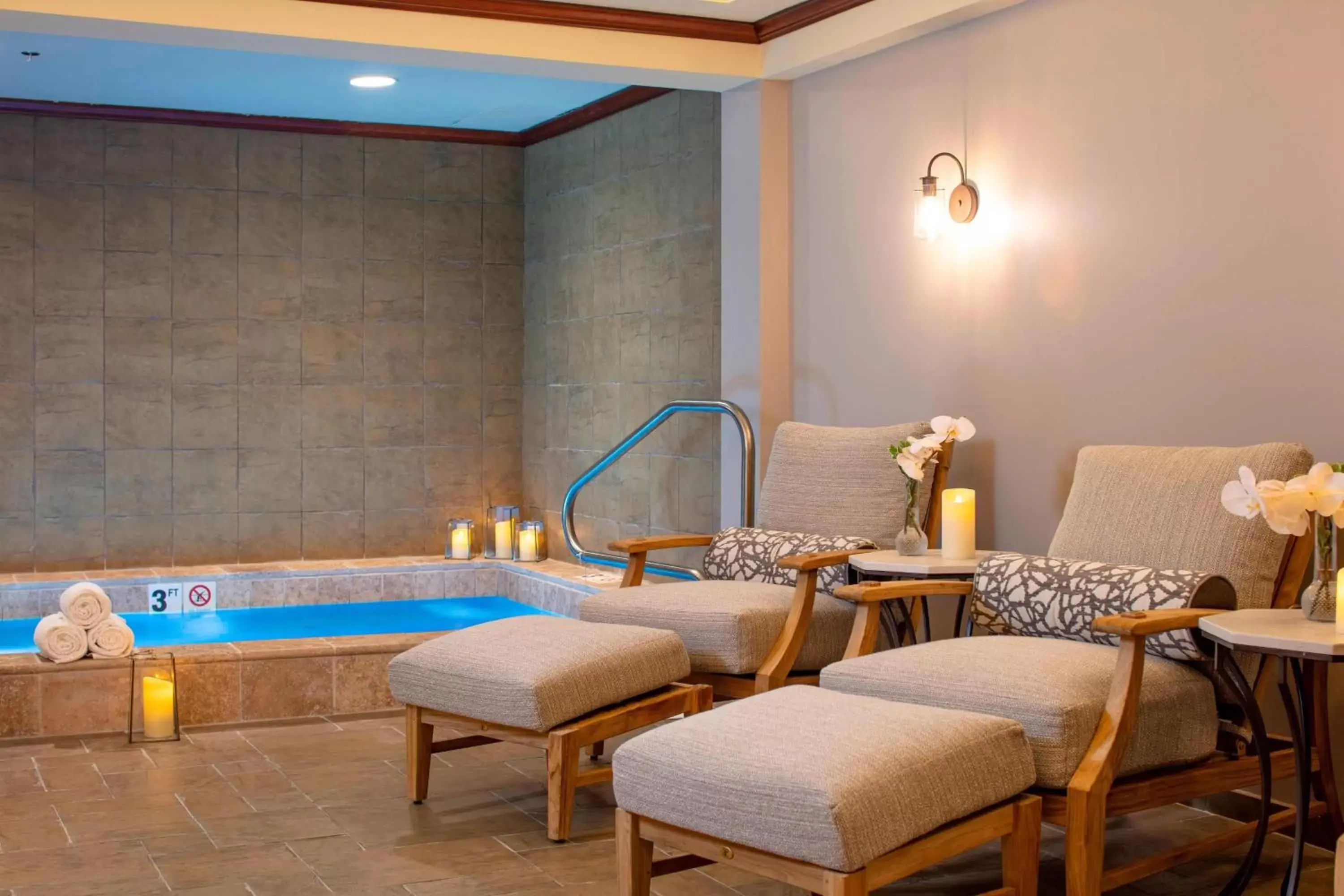 Spa and wellness centre/facilities, Swimming Pool in Marriott Shoals Hotel & Spa