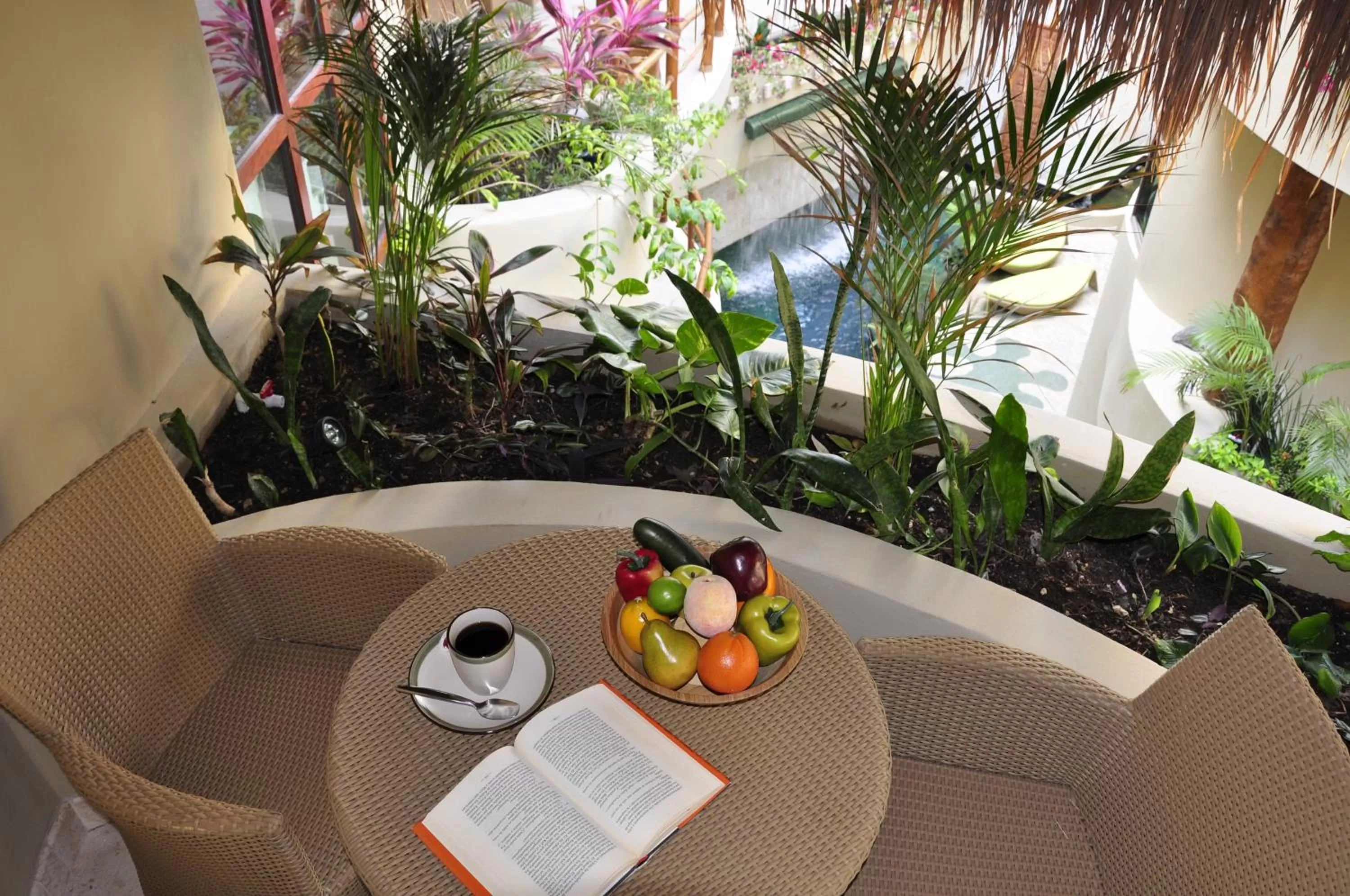 Balcony/Terrace in Maya Villa Condo Hotel and Beachclub