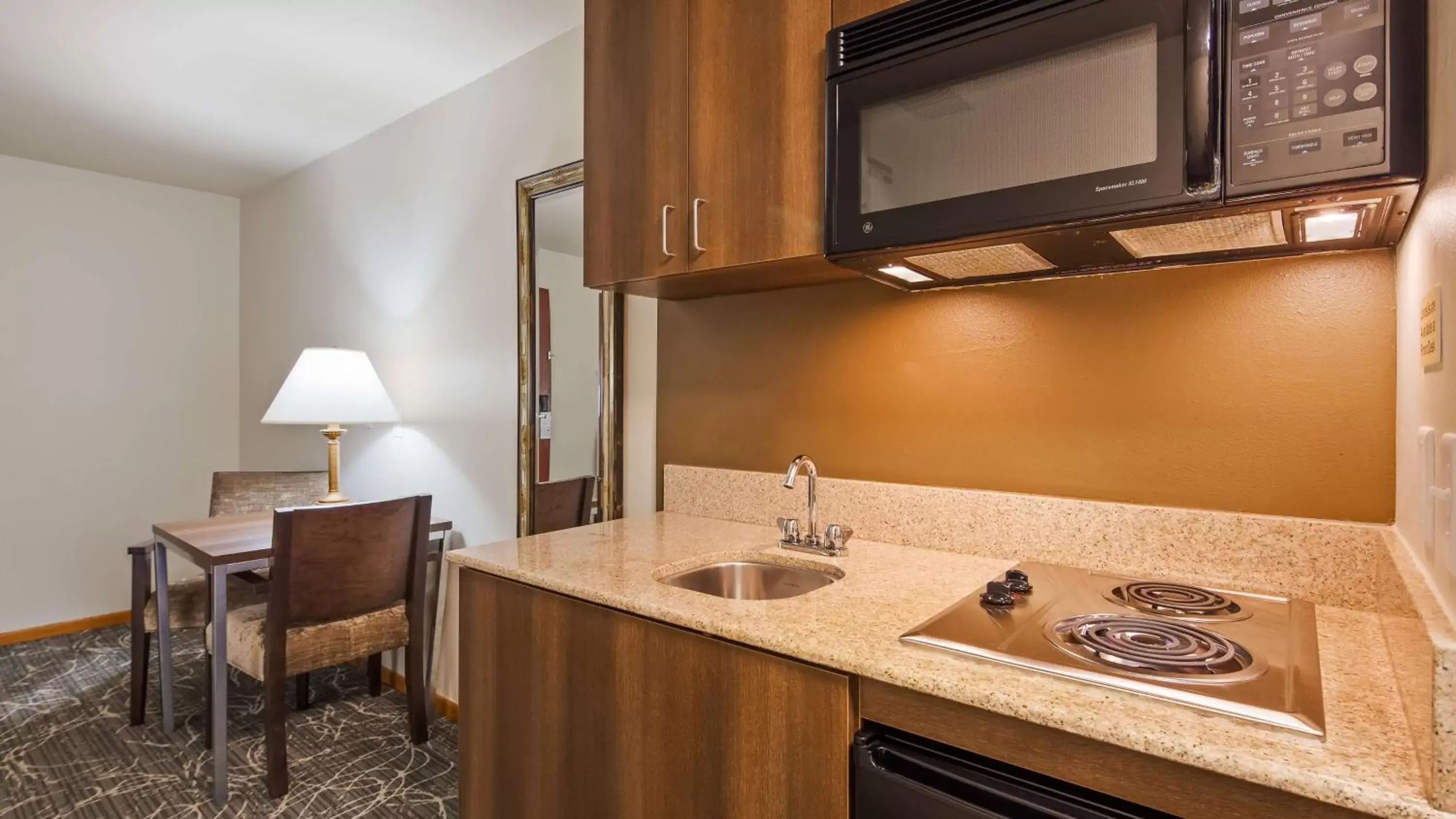 Photo of the whole room, Bathroom in Best Western West Towne Suites