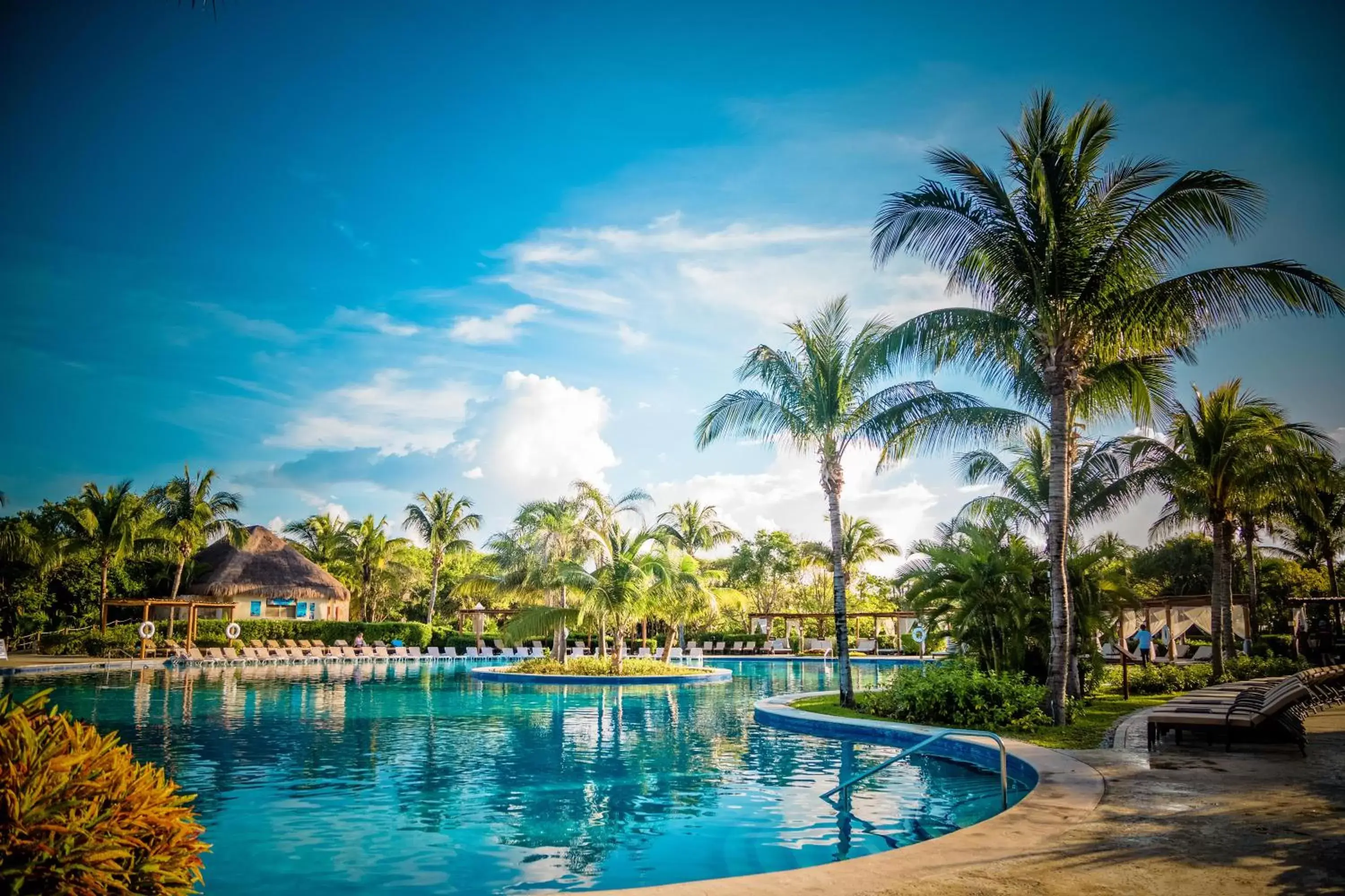 Swimming Pool in Valentin Imperial Riviera Maya All Inclusive - Adults Only