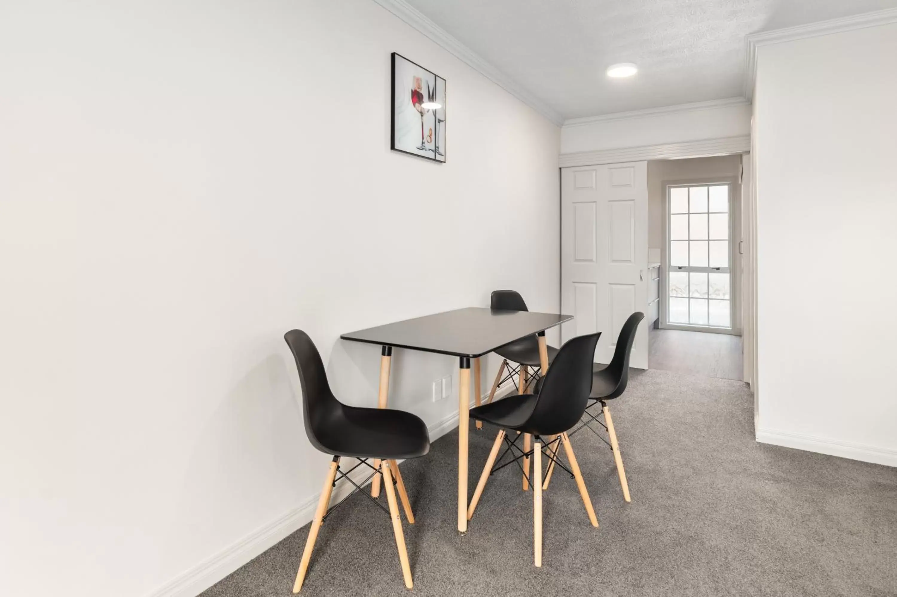 Dining area in Ashleigh Court Motel