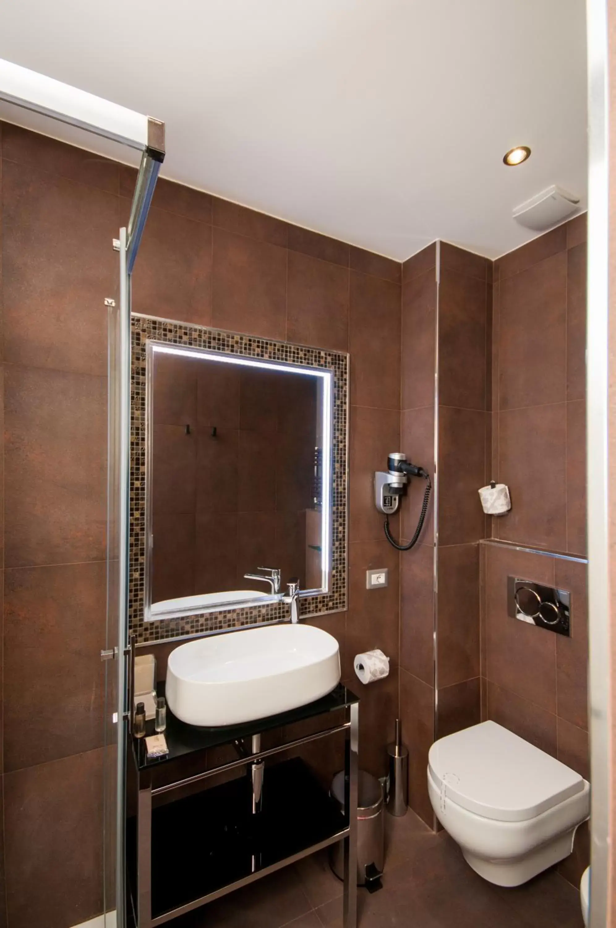 Bathroom in Vatican Relais Rome Suite