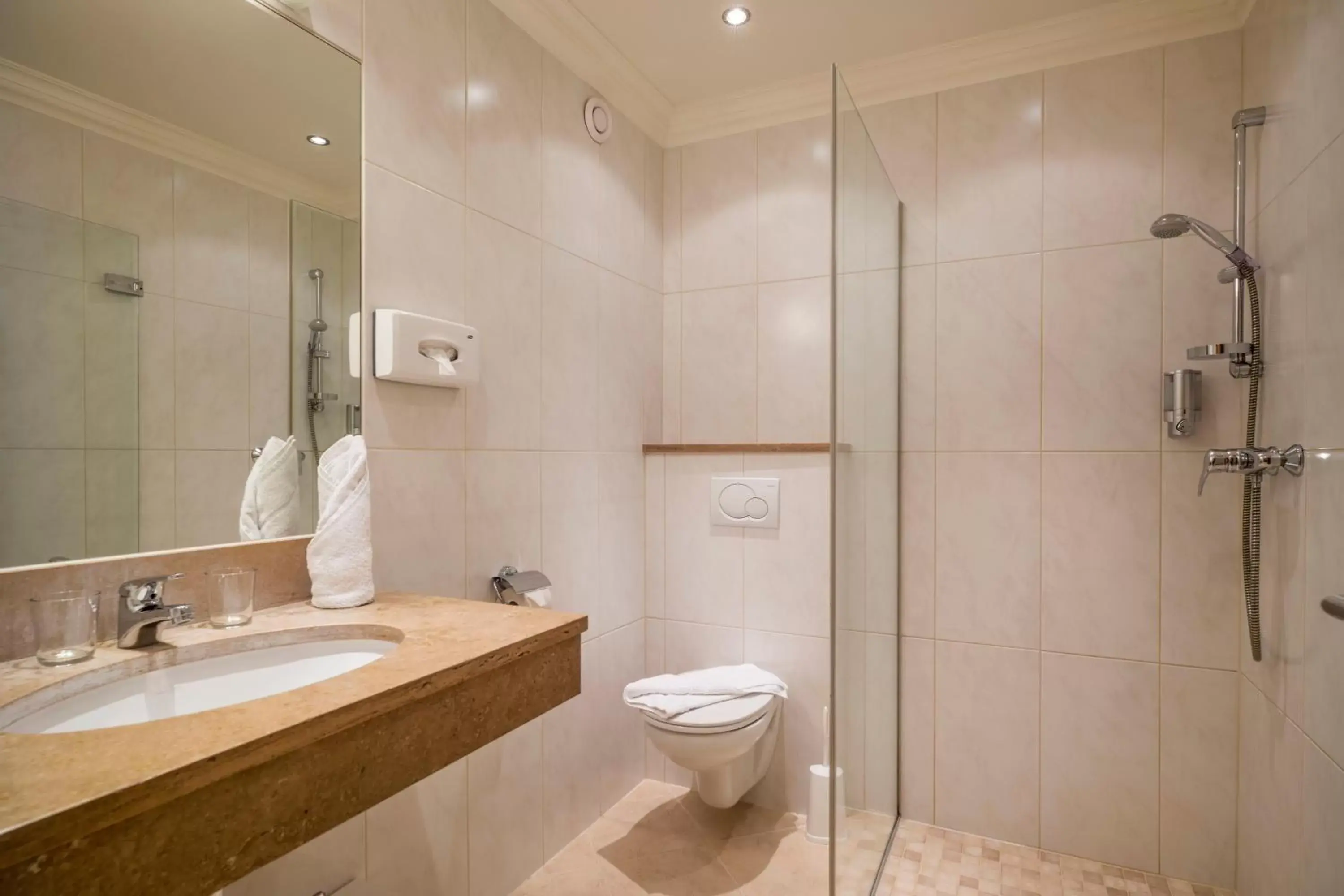 Shower, Bathroom in Alpen Glück Hotel Kirchberger Hof