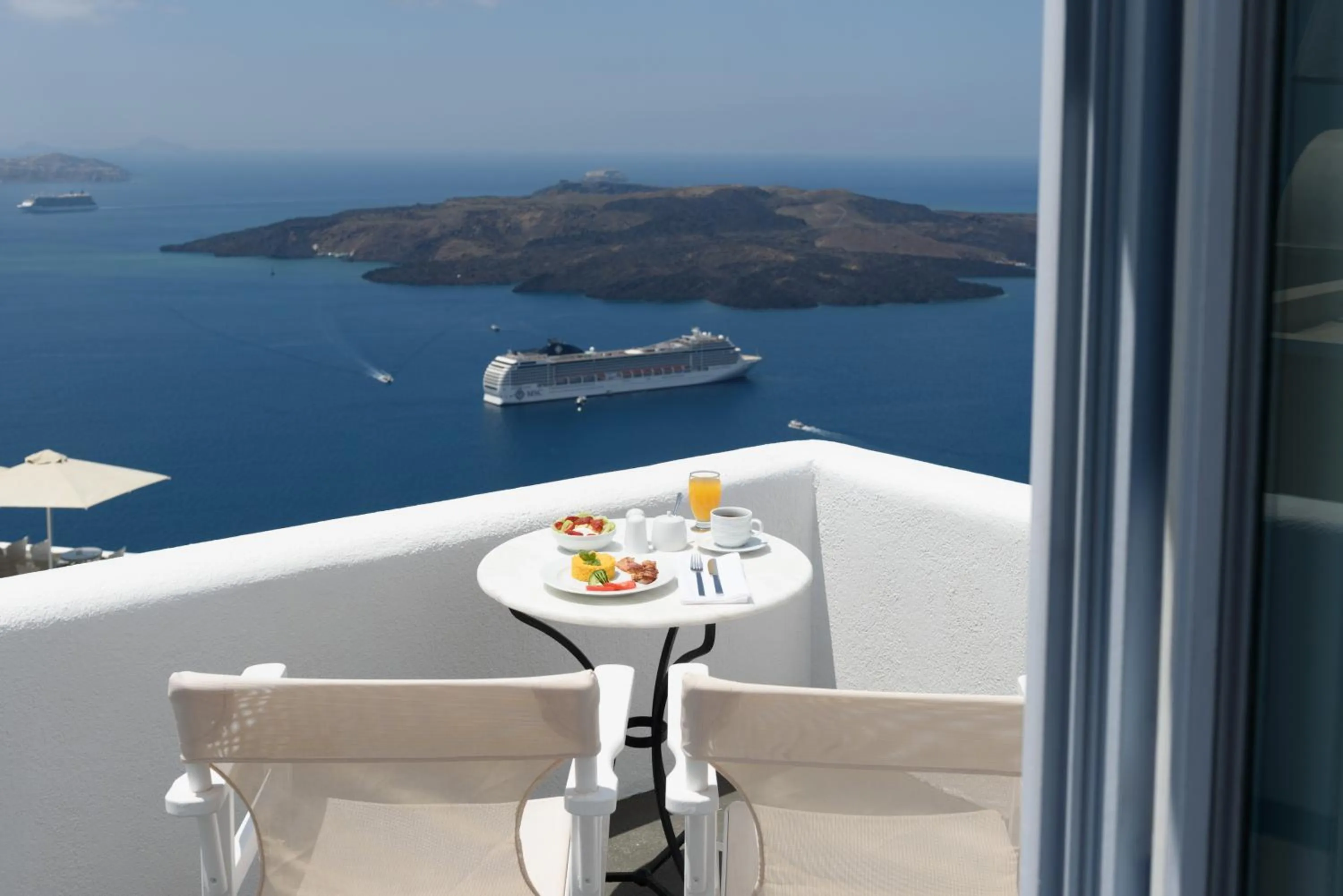 Day in Aria Suites & Villas